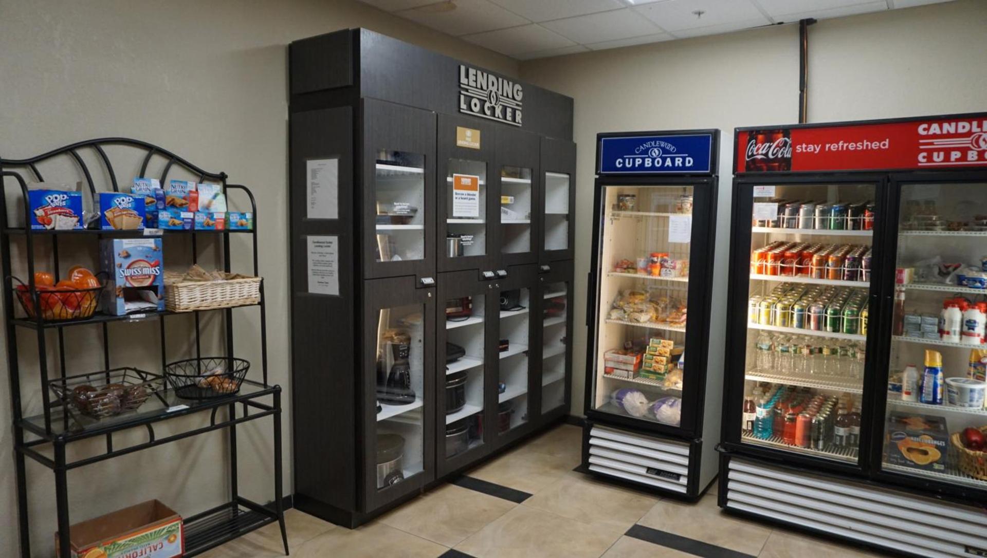 Candlewood Suites-West Springfield by IHG photo 40
