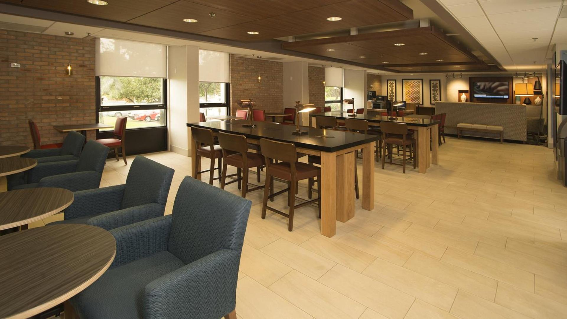 Holiday Inn Express - San Antonio Airport by IHG photo 55
