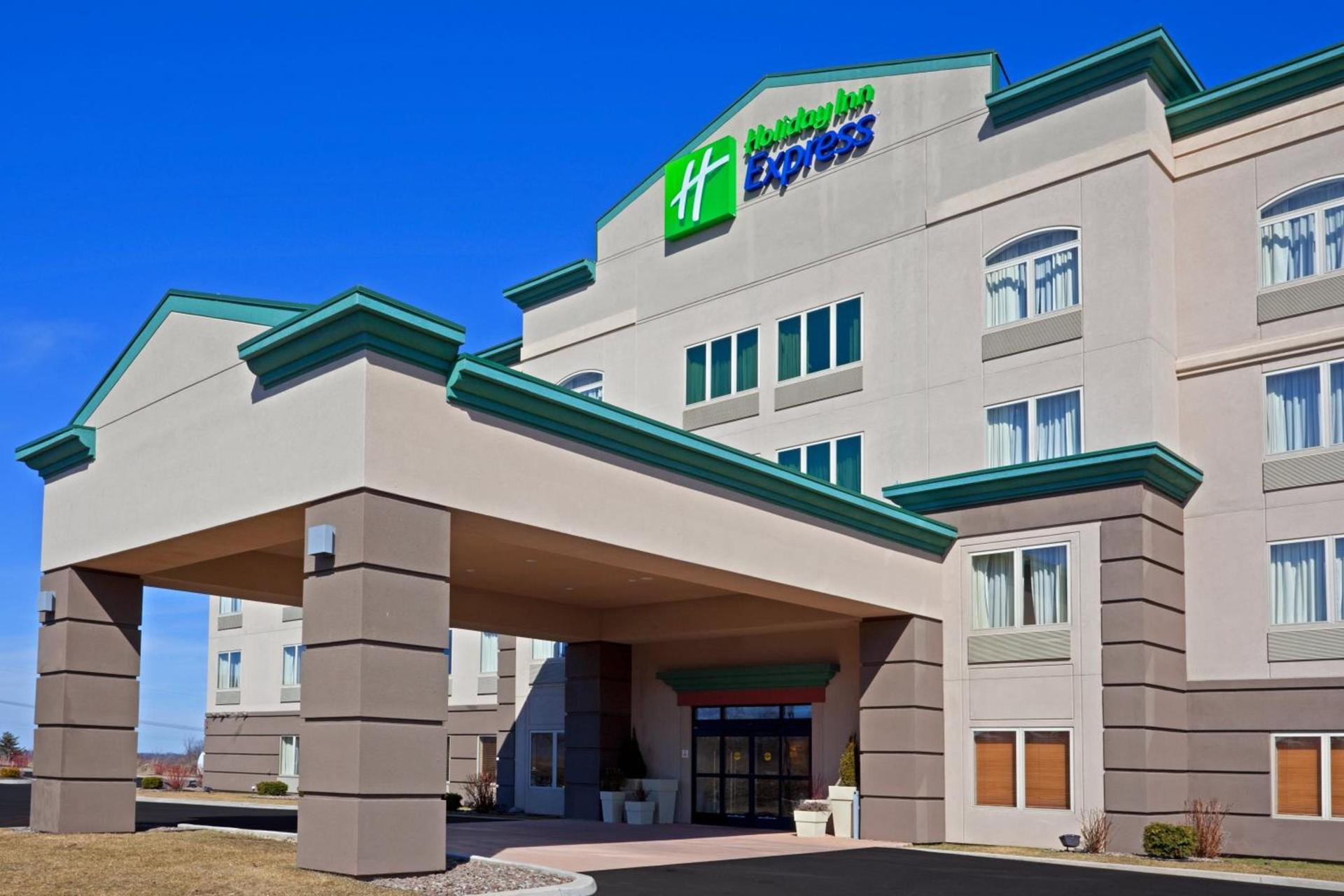Holiday Inn Express Syracuse-Fairgrounds by IHG photo 28