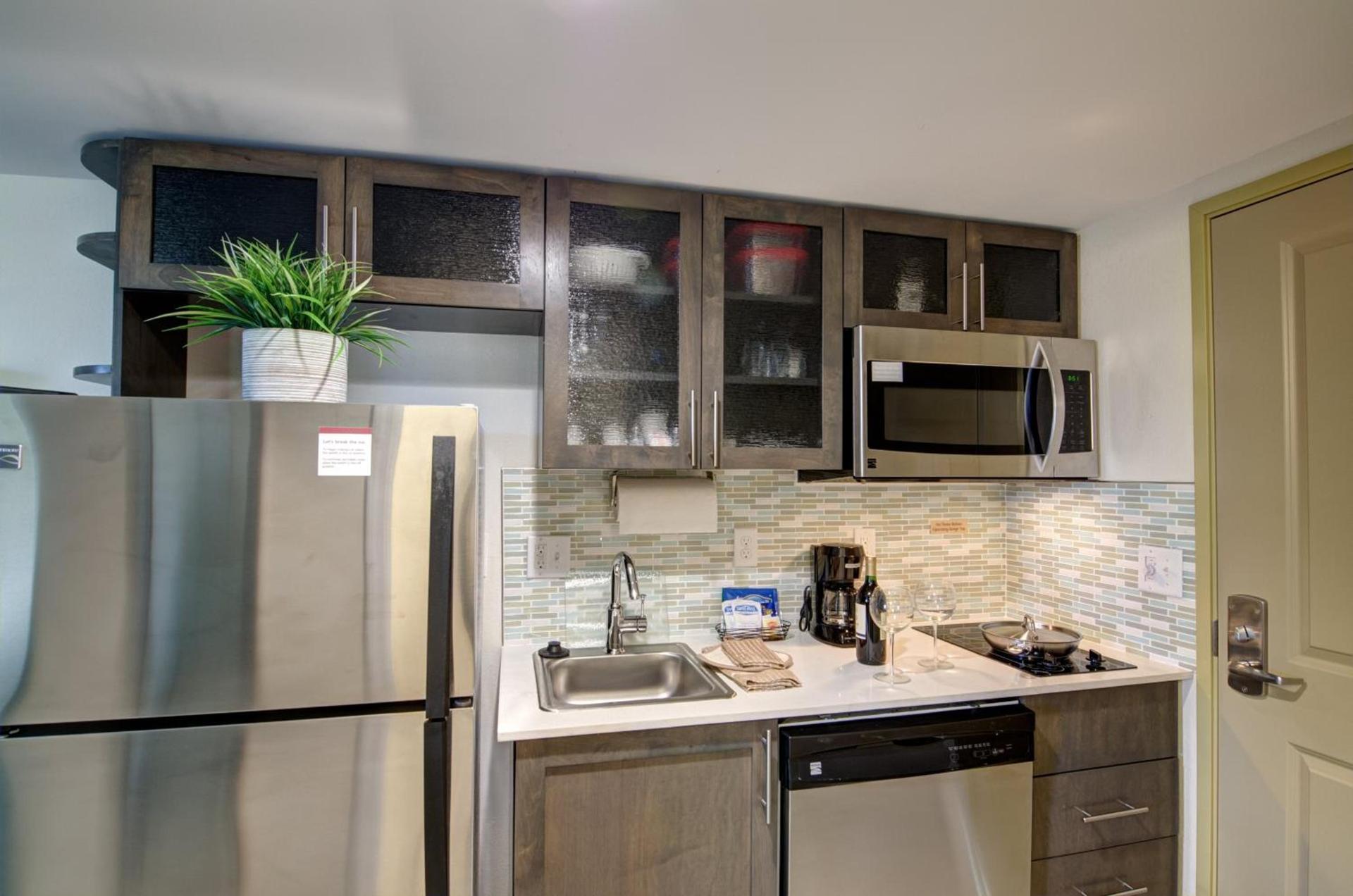 Candlewood Suites Richmond - West Broad by IHG photo 3