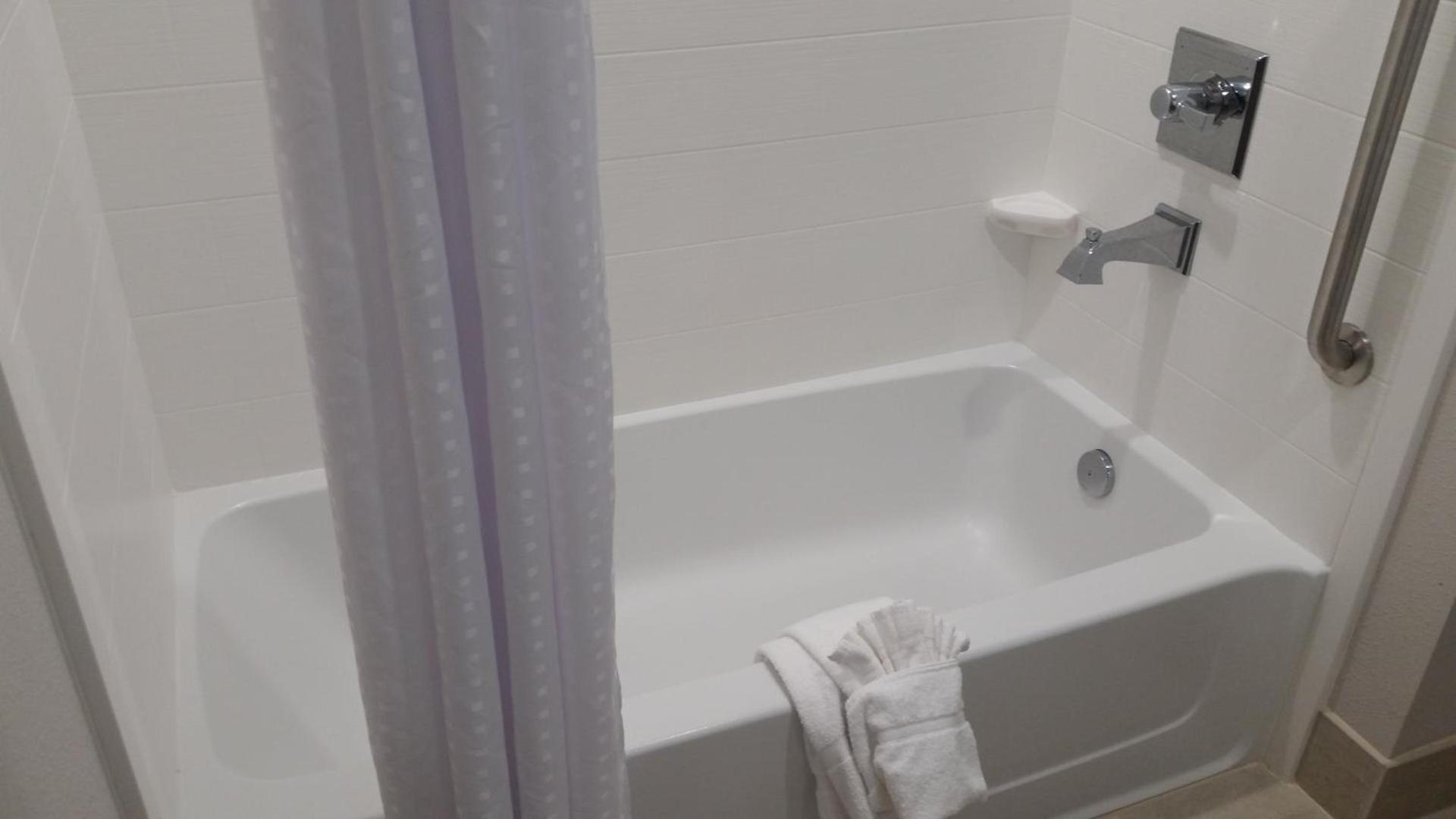 Holiday Inn Express Slidell by IHG photo 32