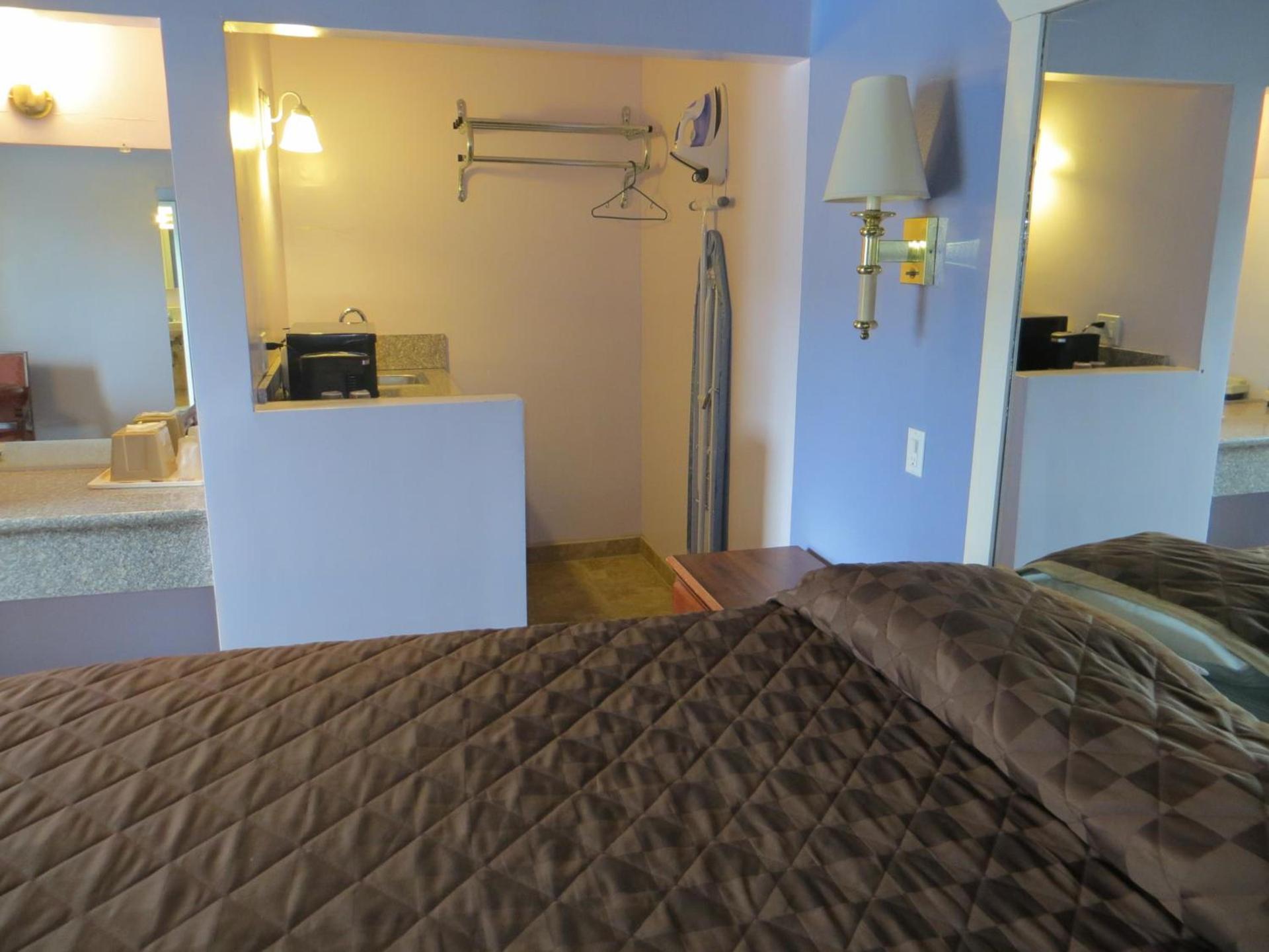 Park Cienega Motel photo 12