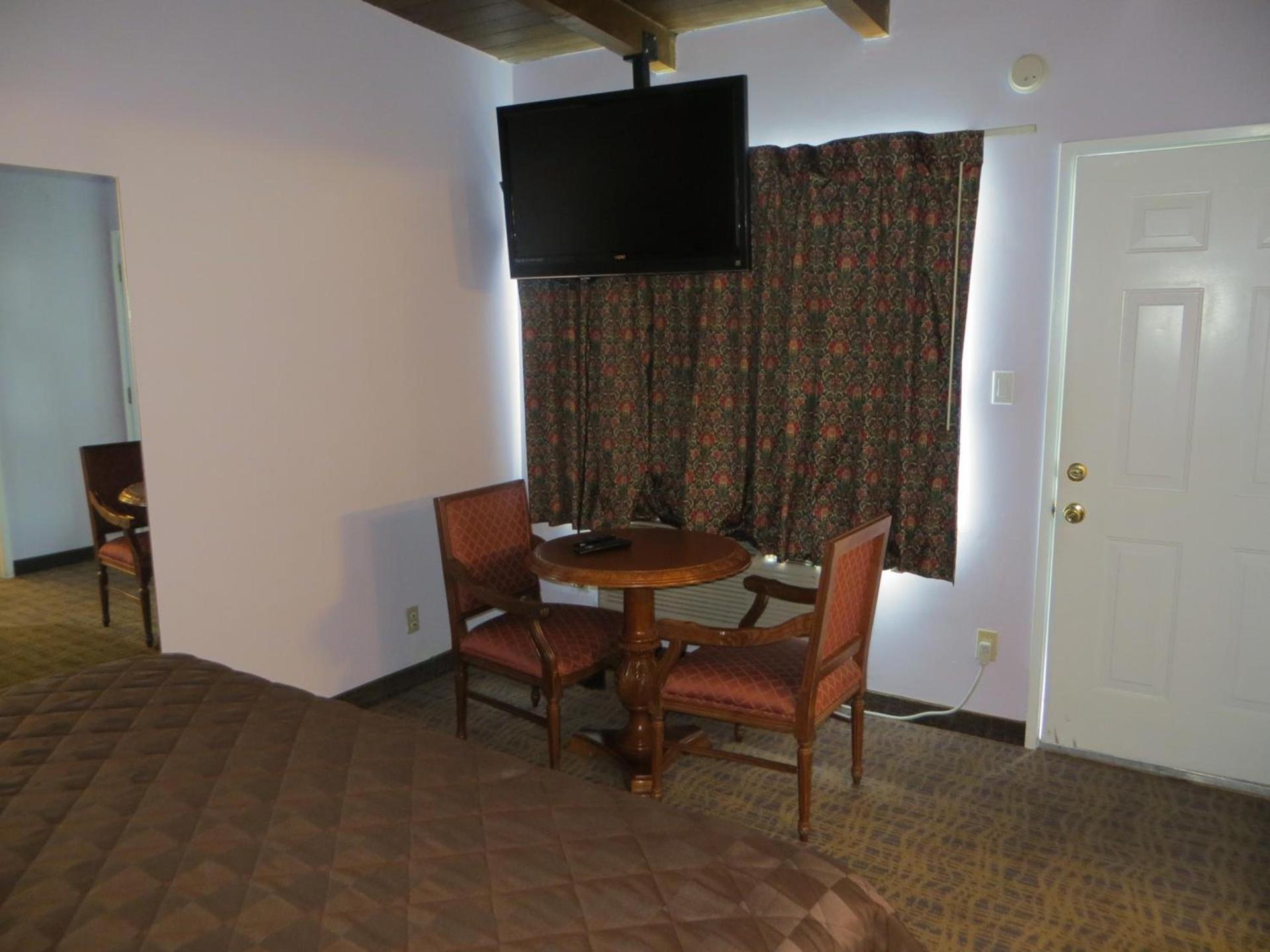 Park Cienega Motel photo 9