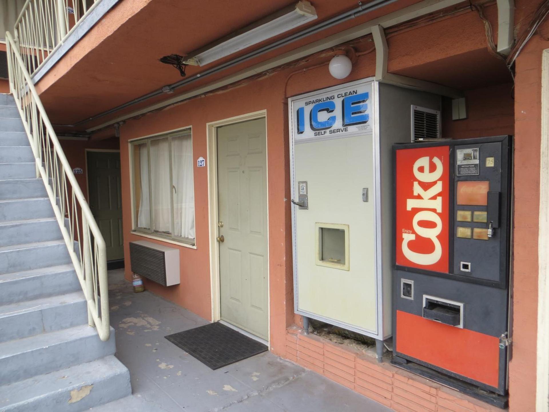 Park Cienega Motel photo 19