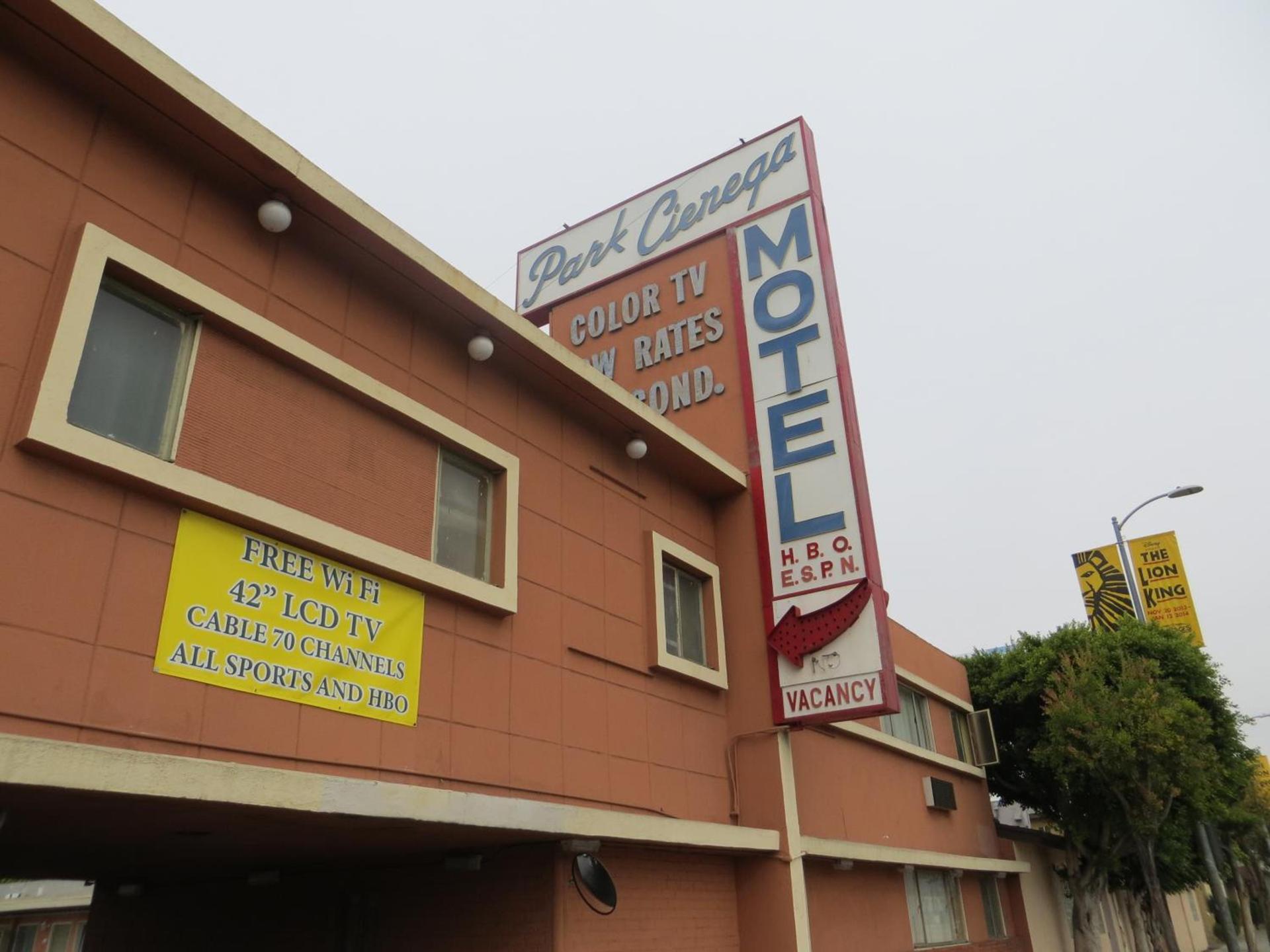 Park Cienega Motel photo 1