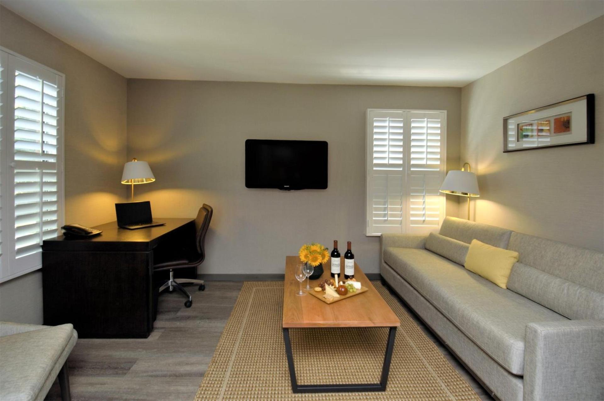 Hotel Indigo Napa Valley by IHG photo 60