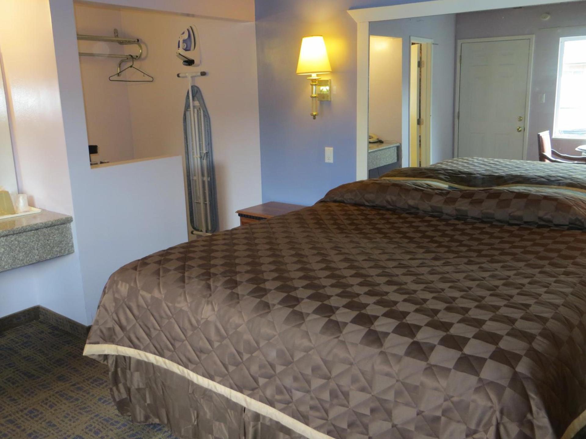 Park Cienega Motel photo 5