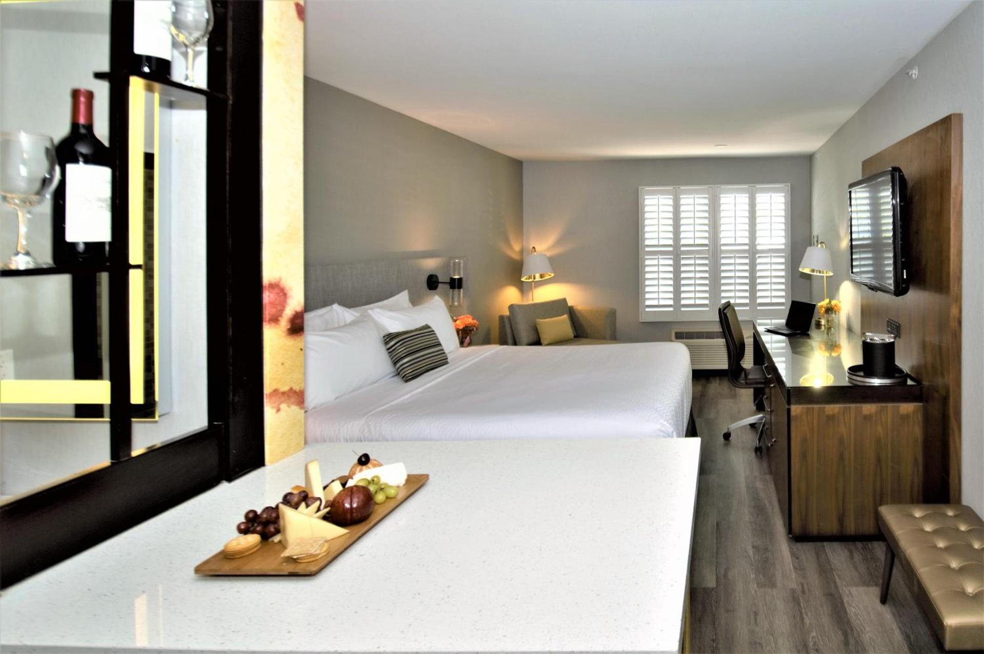 Hotel Indigo Napa Valley by IHG photo 32