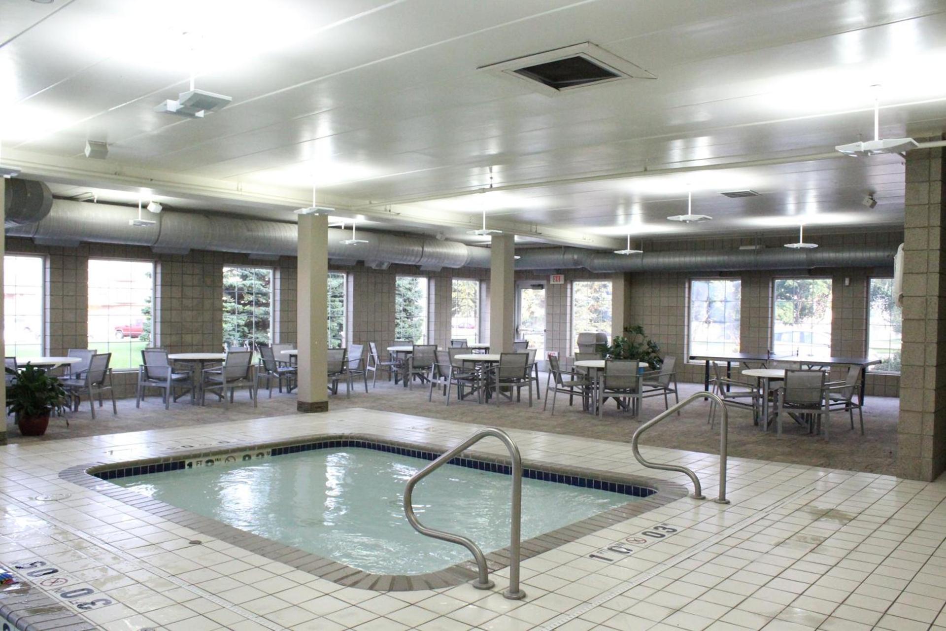 Holiday Inn Express and Suites St. Cloud by IHG photo 53