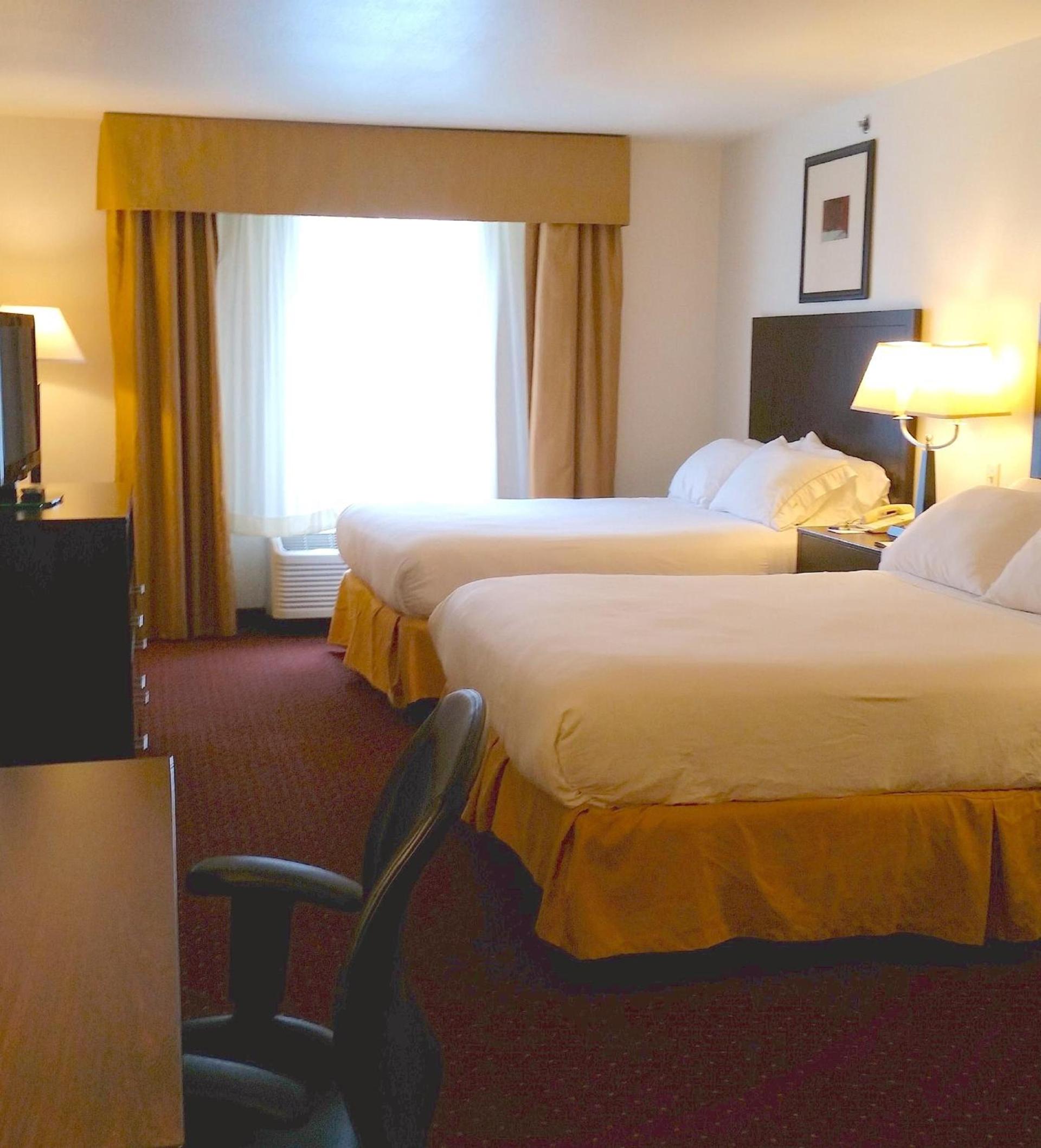 Holiday Inn Express Syracuse-Fairgrounds by IHG photo 35