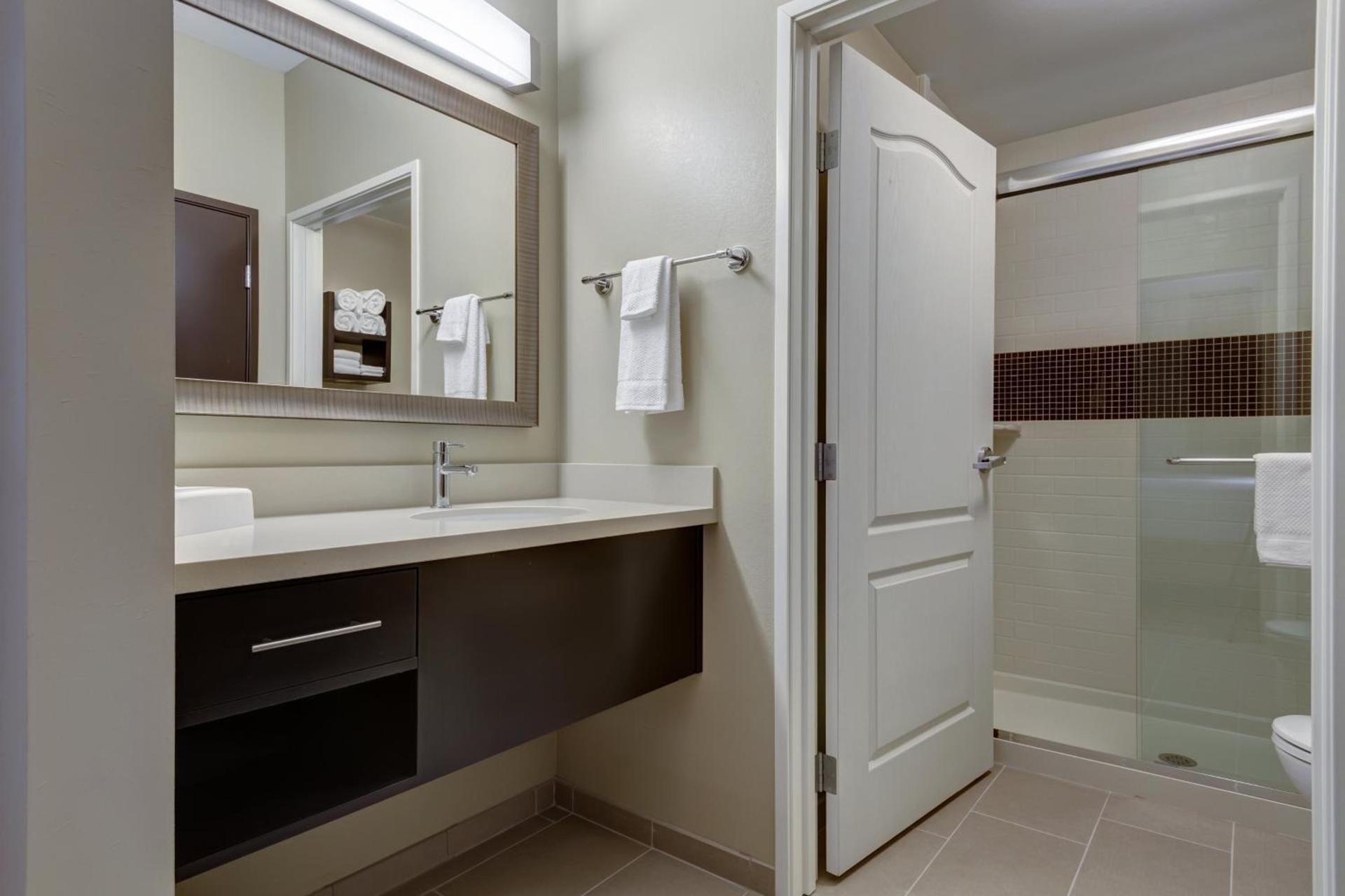 Staybridge Suites St Louis - Westport by IHG photo 39