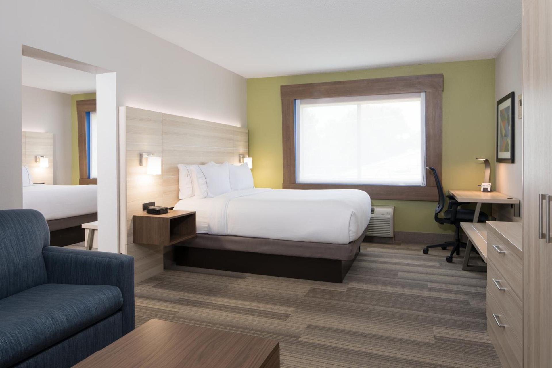 Holiday Inn Express Louisville Northeast by IHG photo 27