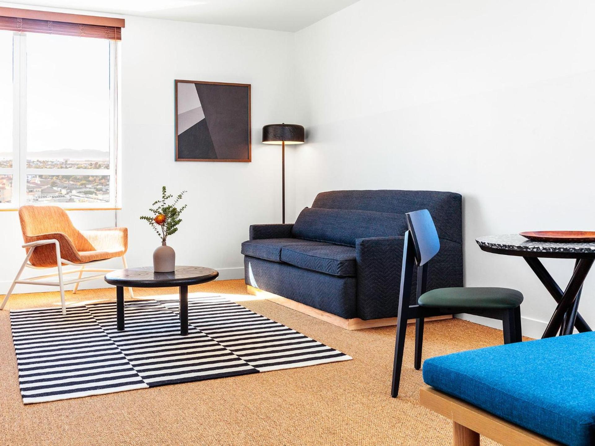 Hotel June West LA, a Member of Design Hotels photo 12