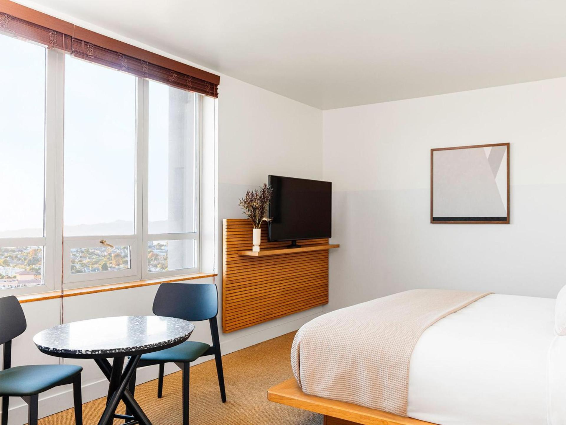 Hotel June West LA, a Member of Design Hotels photo 16