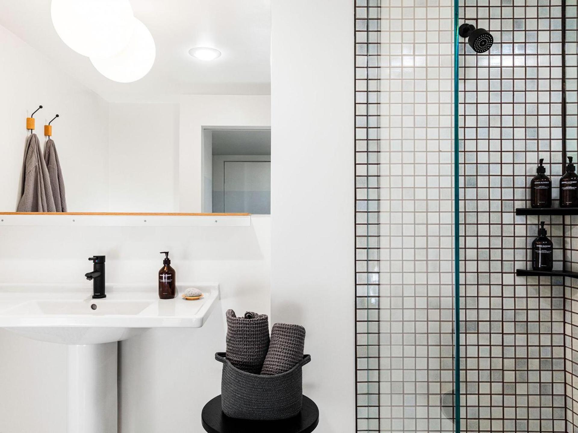 Hotel June West LA, a Member of Design Hotels photo 11