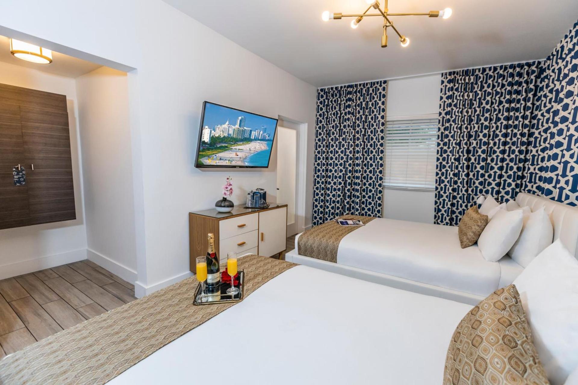 Oceanside Hotel and Suites photo 62