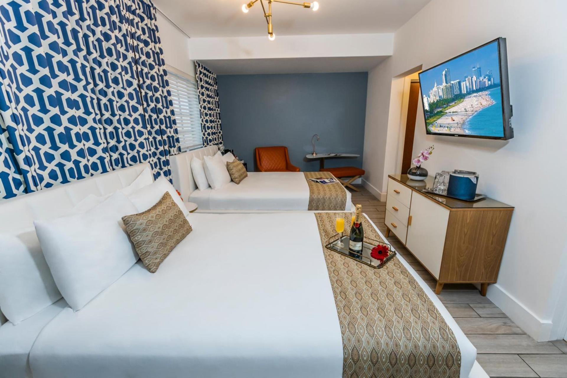 Oceanside Hotel and Suites photo 65