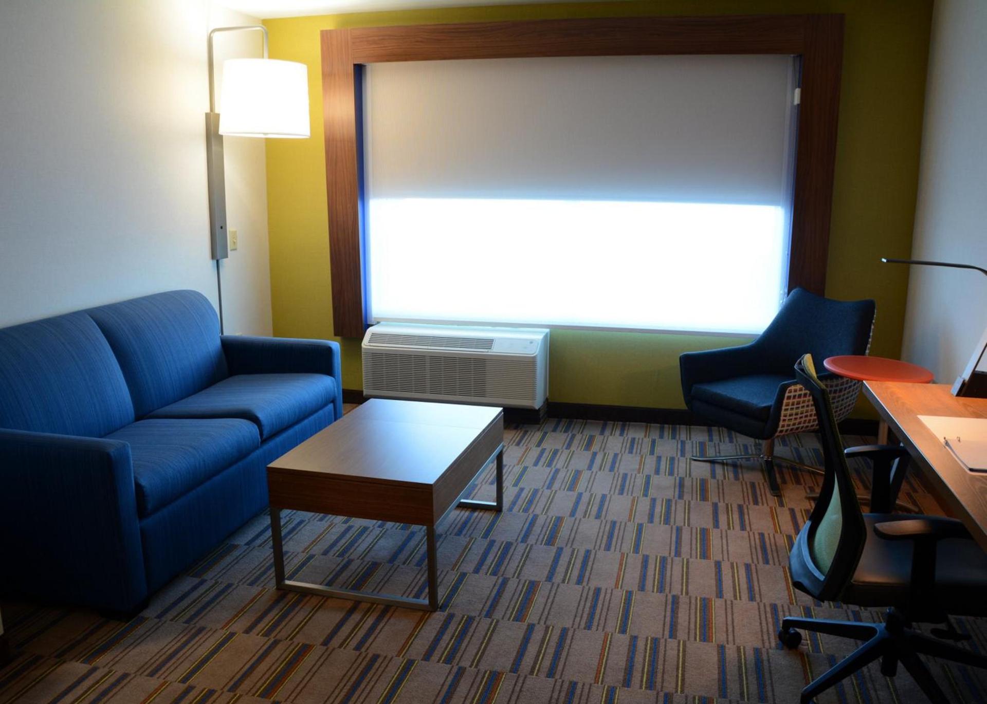 Holiday Inn Express & Suites - Pittsburgh - Monroeville by IHG photo 46