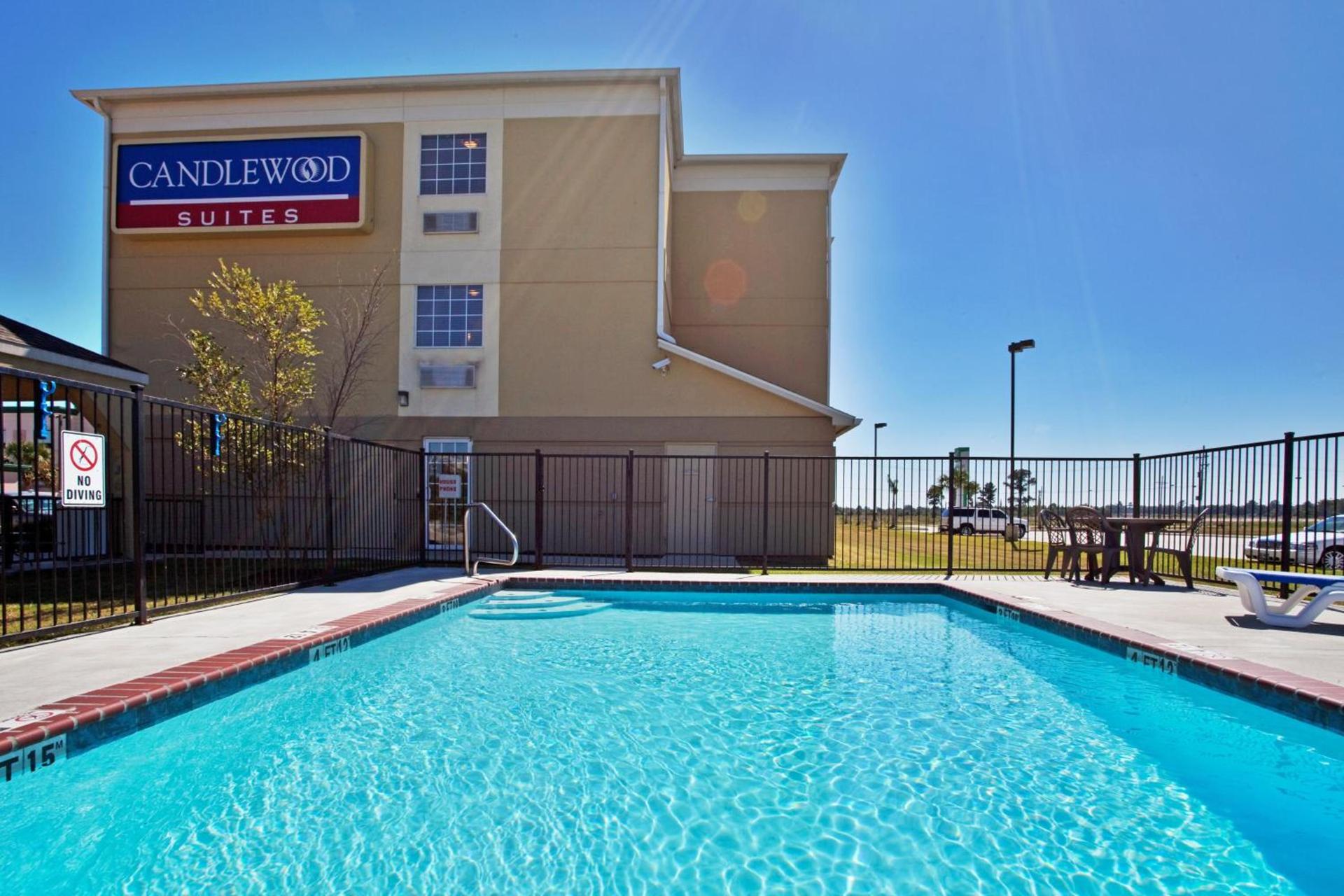 Candlewood Suites Lake Charles-Sulphur by IHG photo 6