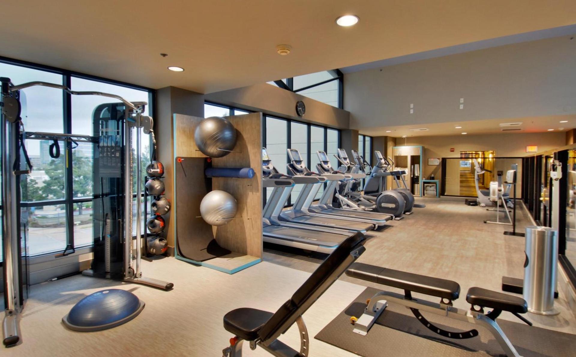 Crowne Plaza Hotel Foster City-San Mateo by IHG photo 42