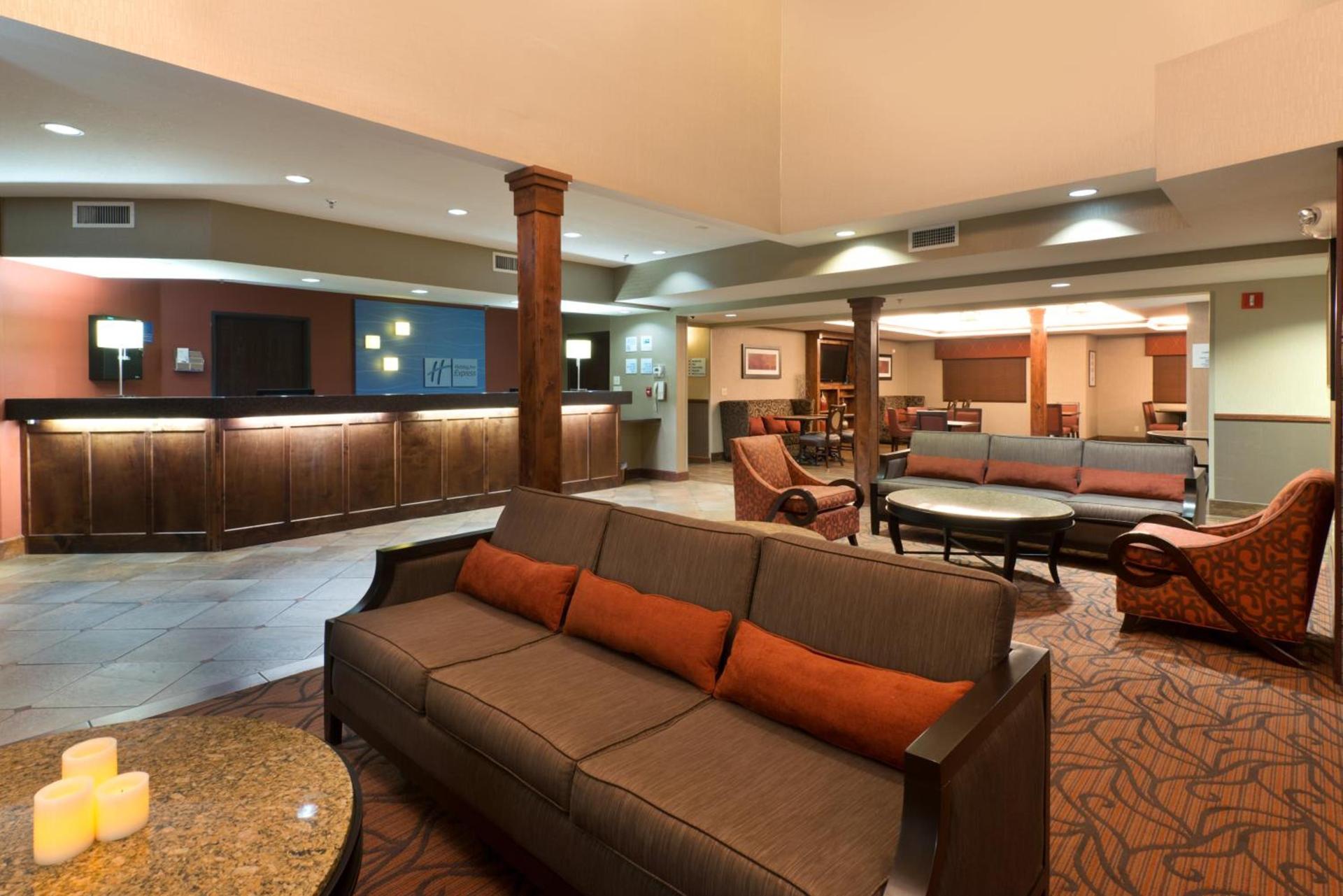 Holiday Inn Express Show Low by IHG photo 14