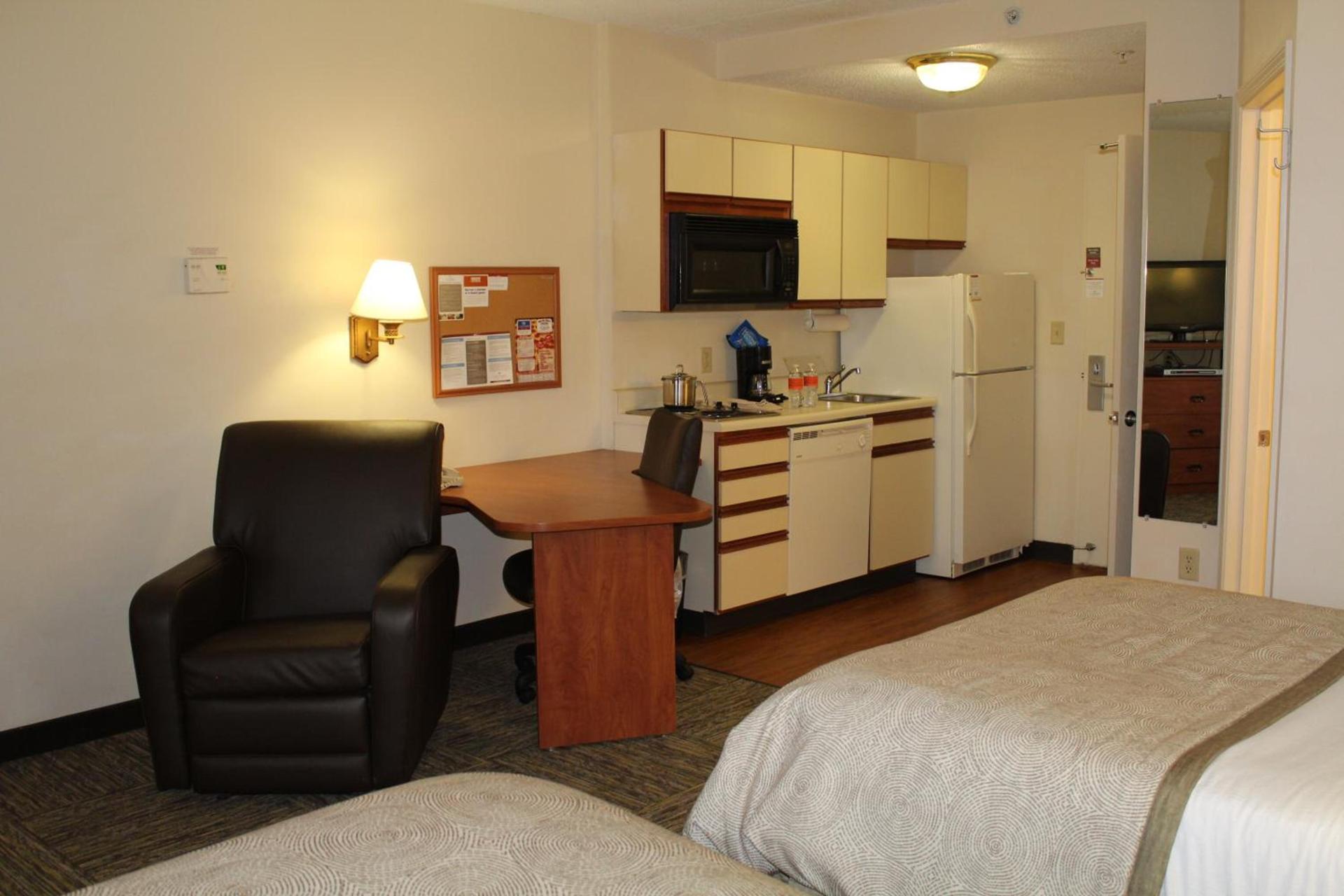 Candlewood Suites Syracuse-Airport by IHG photo 26