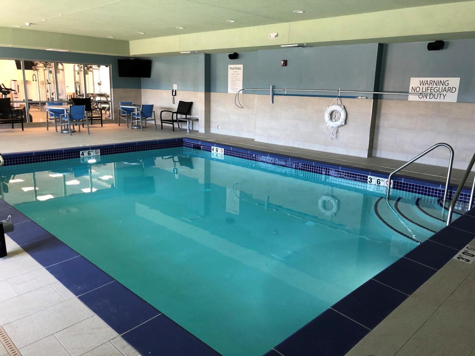 Holiday Inn Express & Suites - Springfield North by IHG photo 30