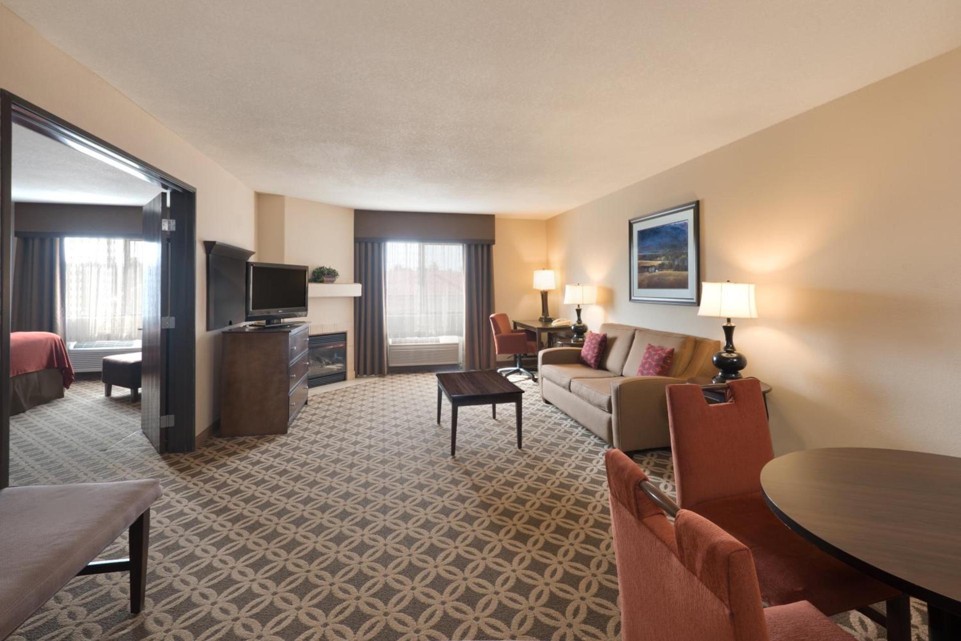 Holiday Inn Express Show Low by IHG photo 30