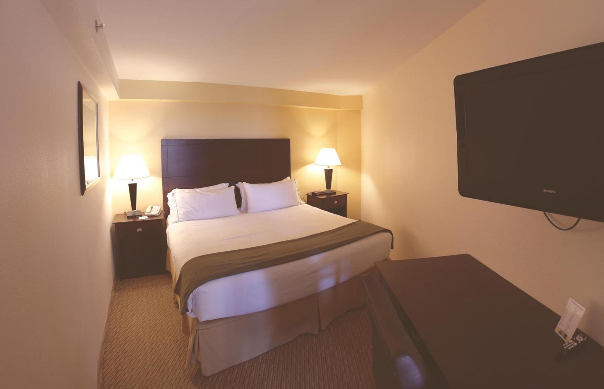 Holiday Inn Express St. Ignace-Lake Front by IHG photo 17