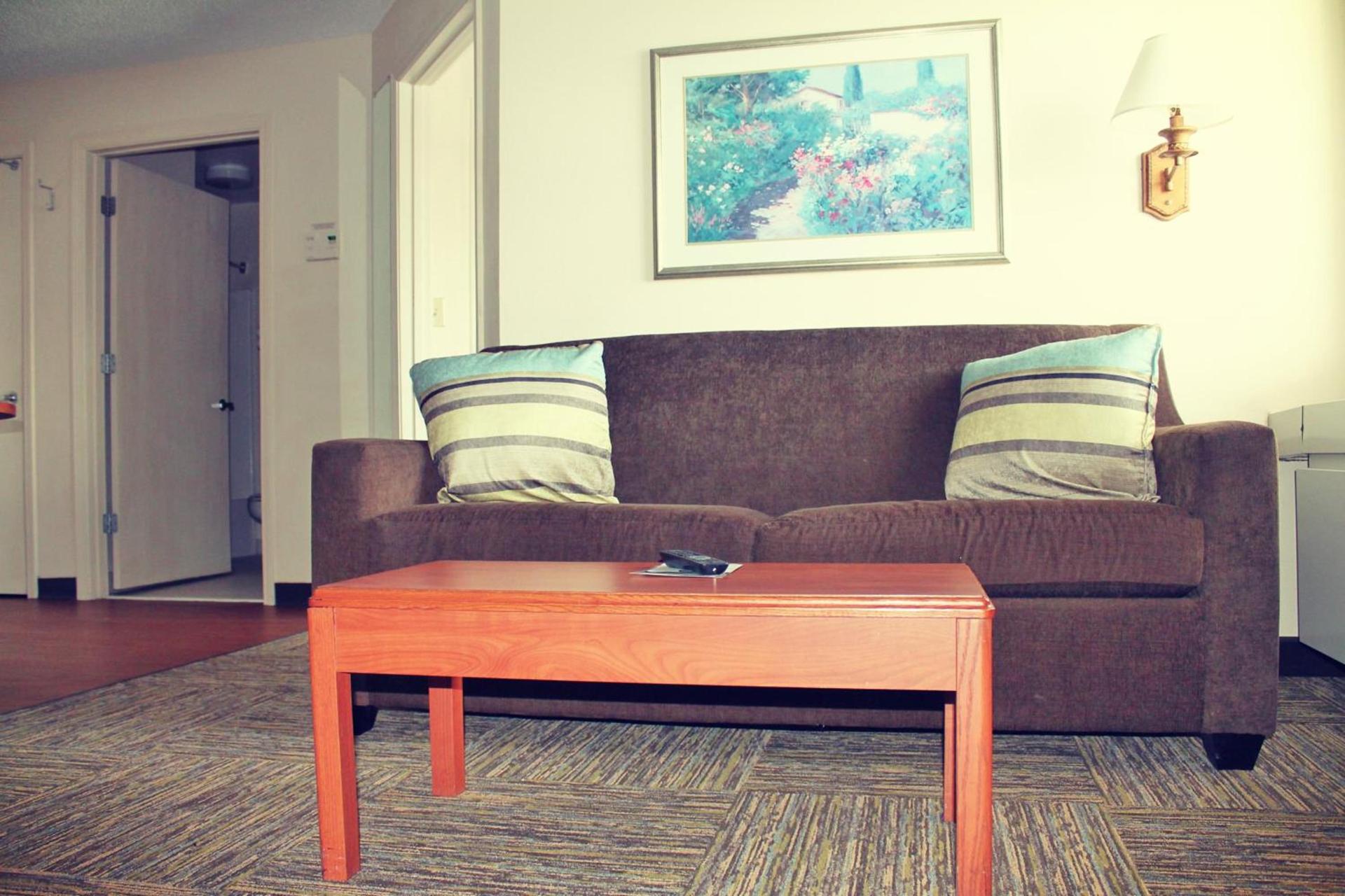 Candlewood Suites Syracuse-Airport by IHG photo 5