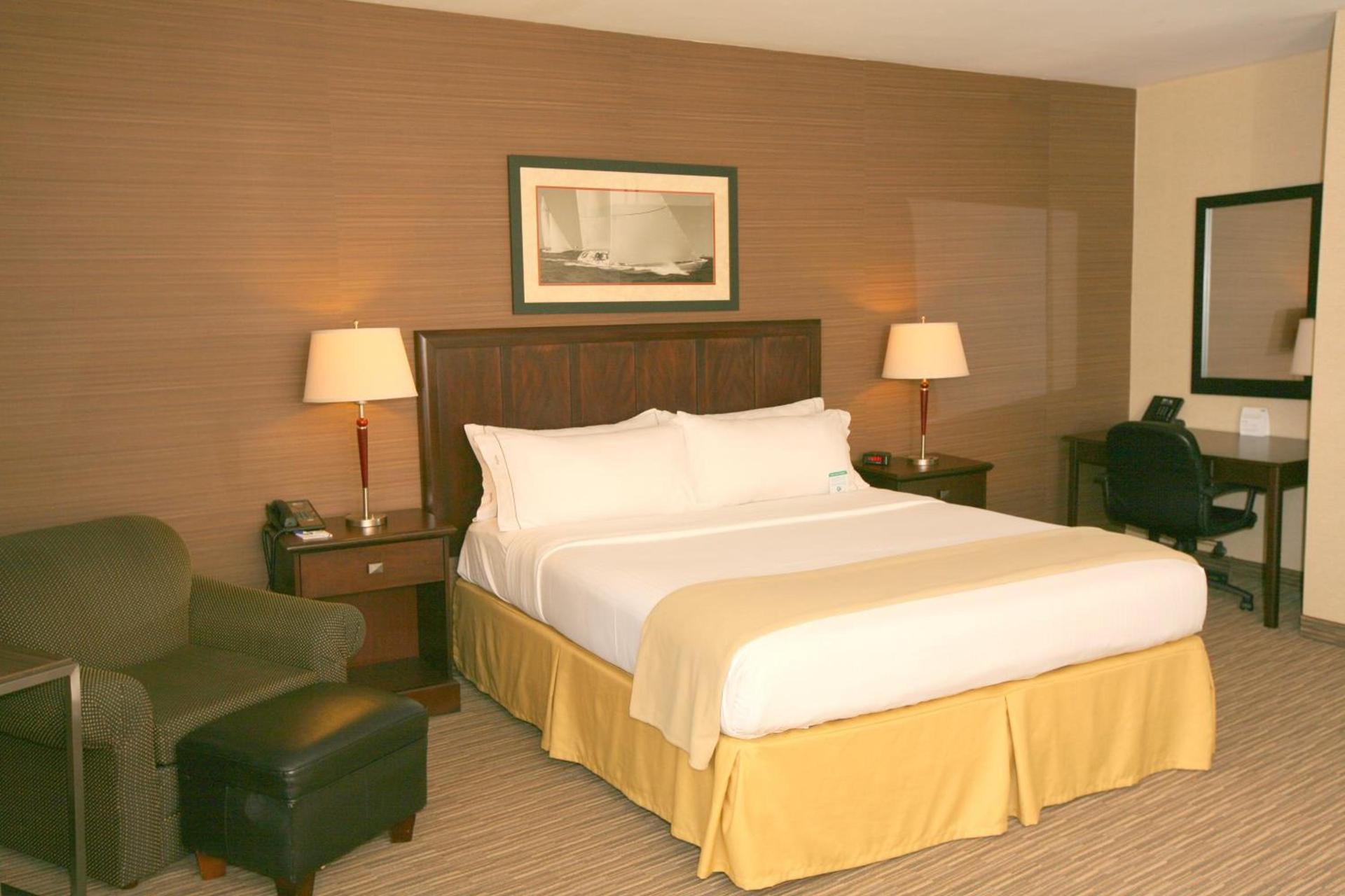 Holiday Inn Express San Diego South - Chula Vista by IHG photo 62