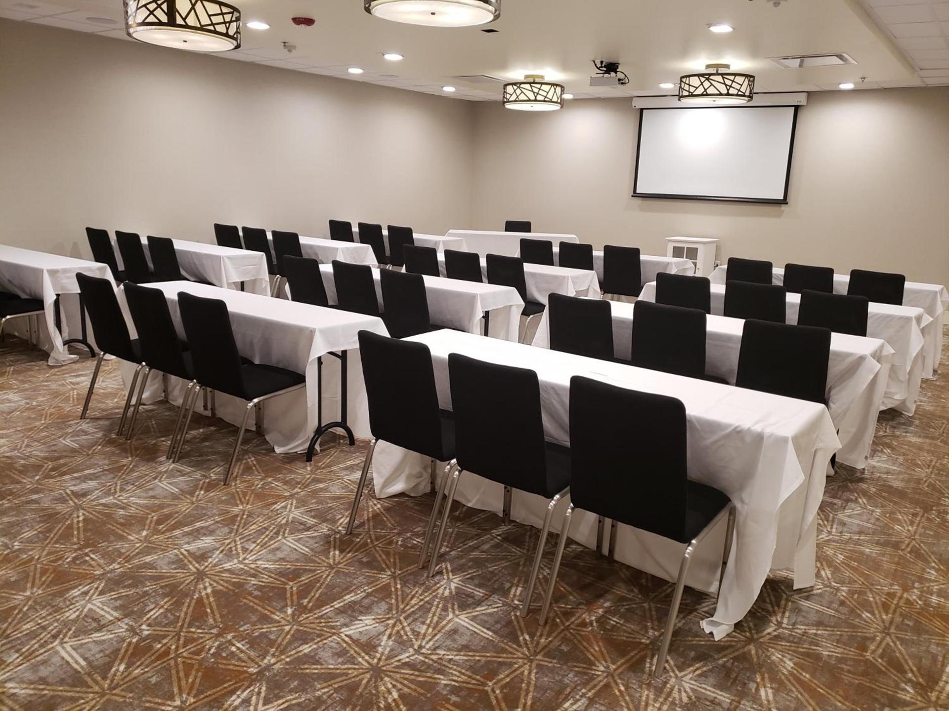 Holiday Inn Tacoma Mall by IHG photo 39
