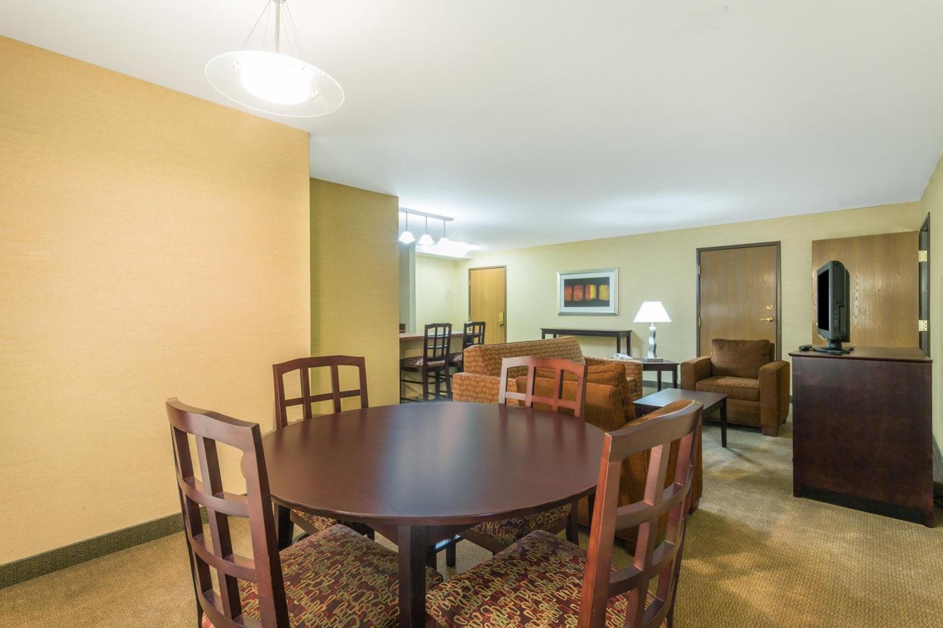 Holiday Inn Express Hotel & Suites Nogales by IHG photo 42