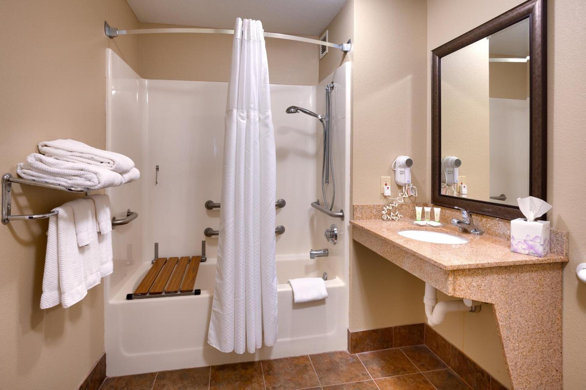 Staybridge Suites Peoria Downtown by IHG photo 33