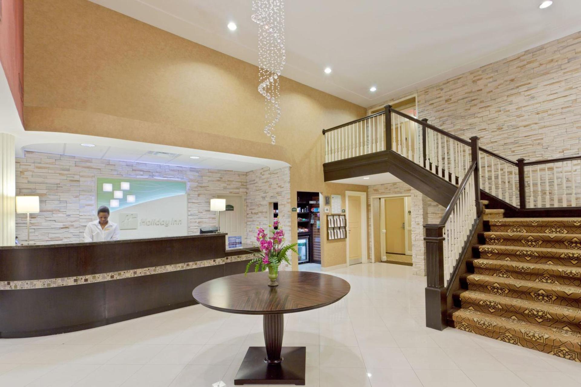 Armoni Inn & Suites photo 22