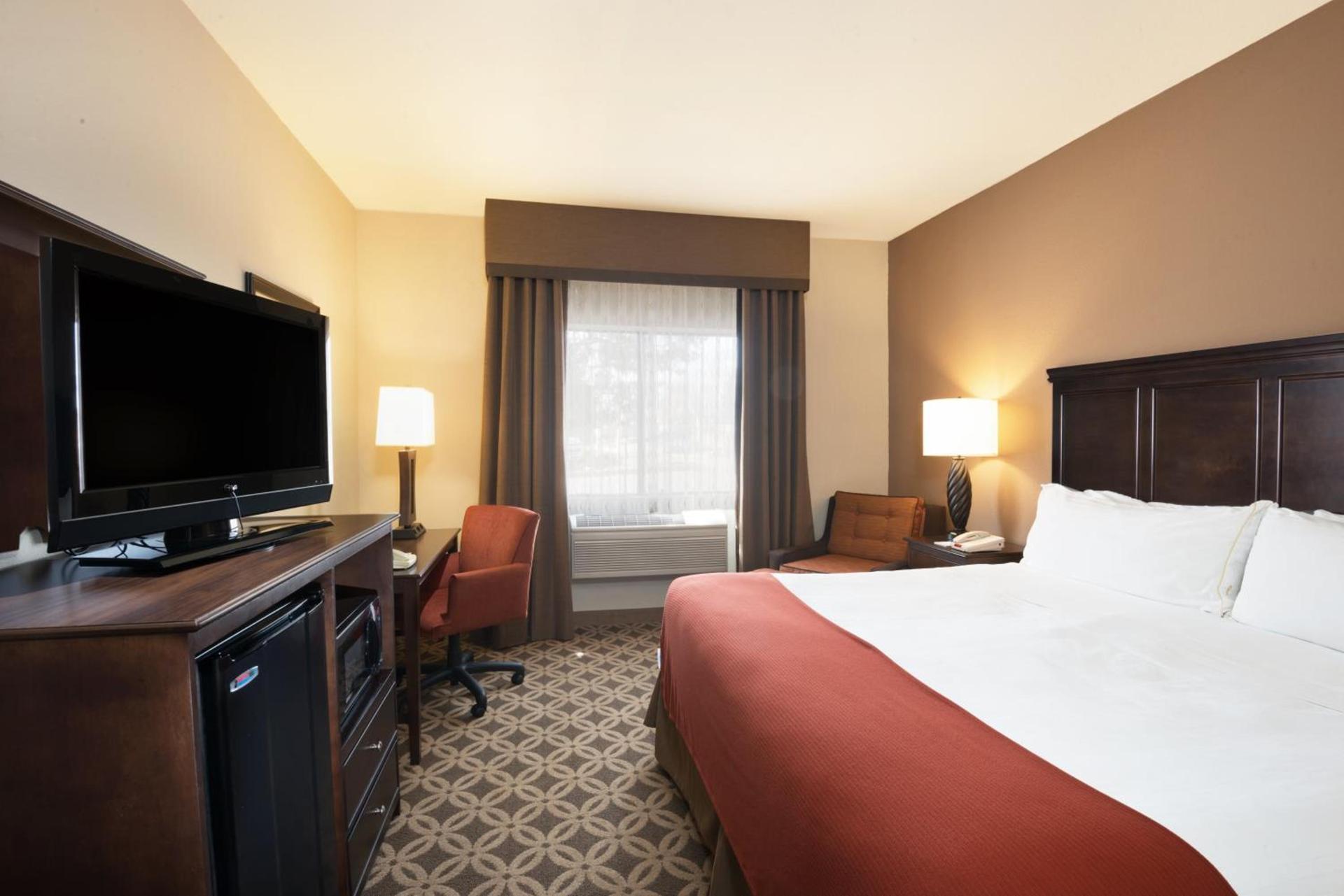 Holiday Inn Express Show Low by IHG photo 33