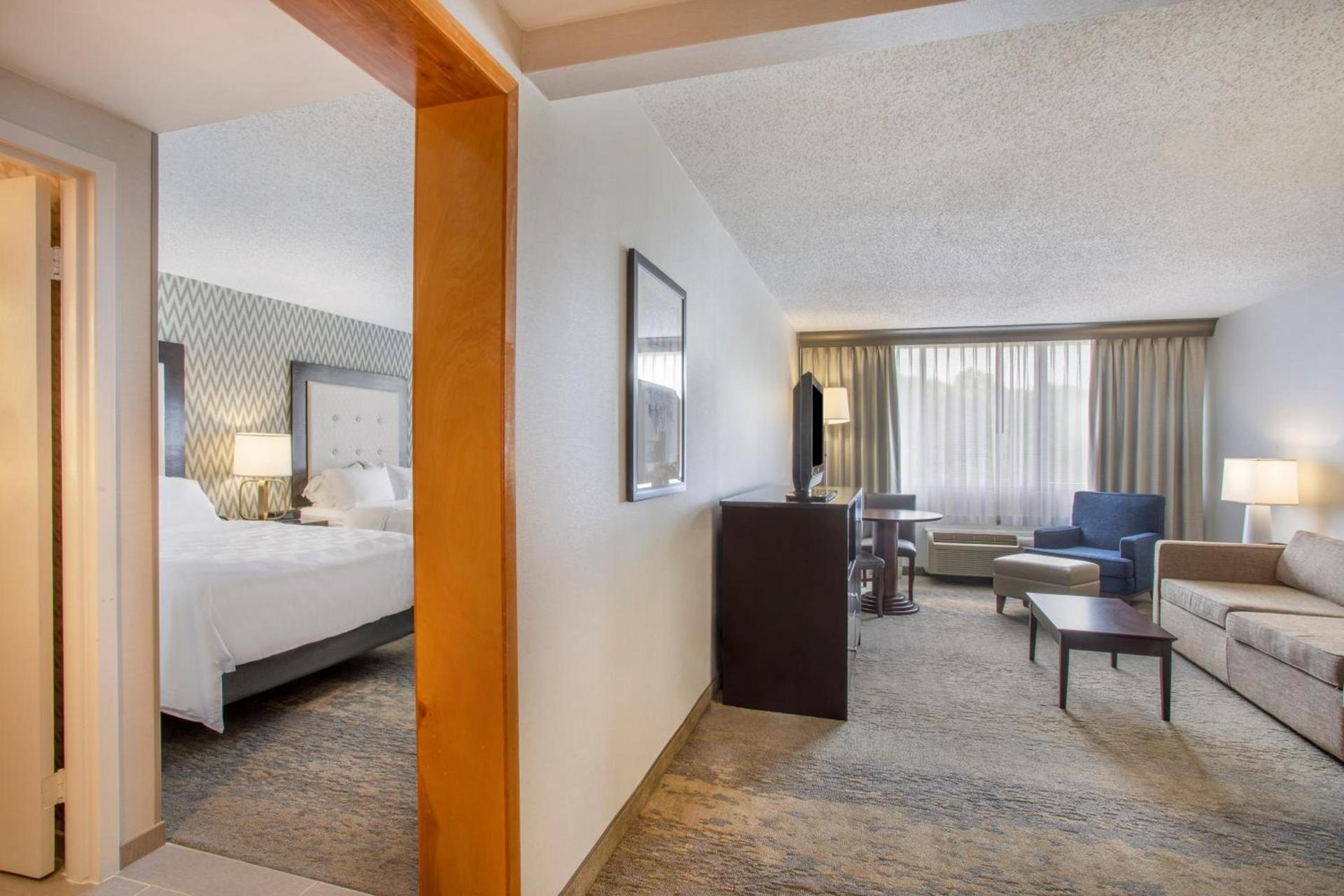 Holiday Inn & Suites Parsippany Fairfield by IHG photo 37