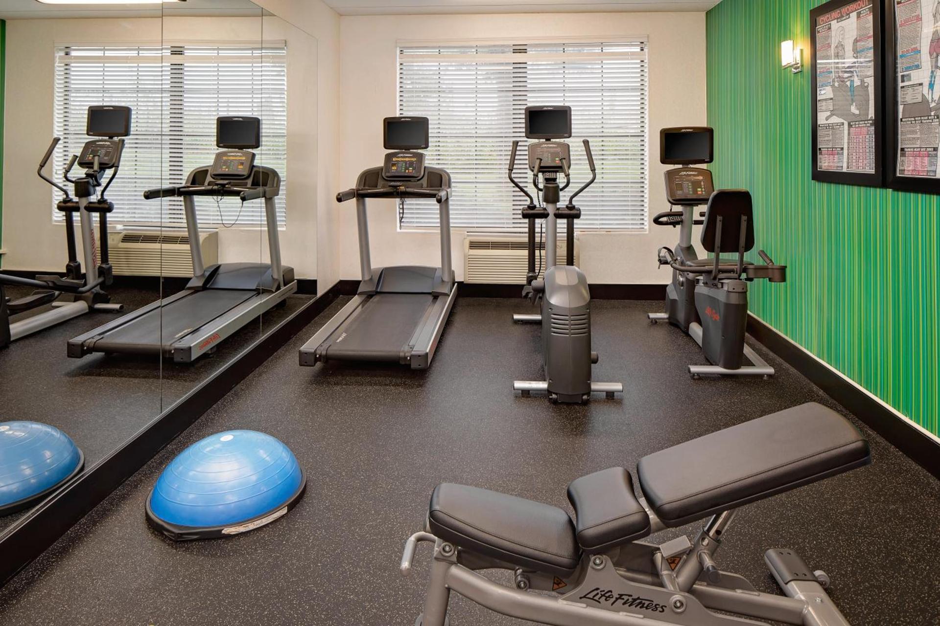 Holiday Inn Express Harrisburg East by IHG photo 17