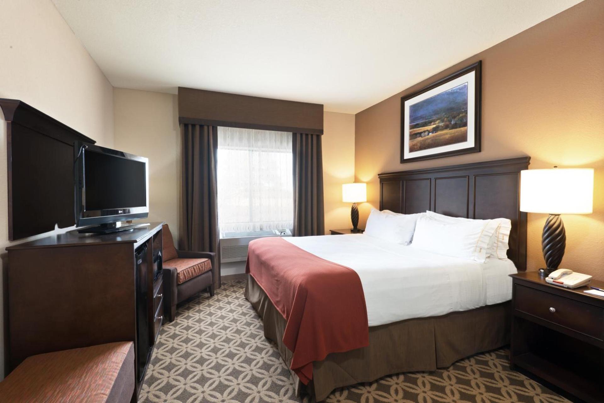 Holiday Inn Express Show Low by IHG photo 39