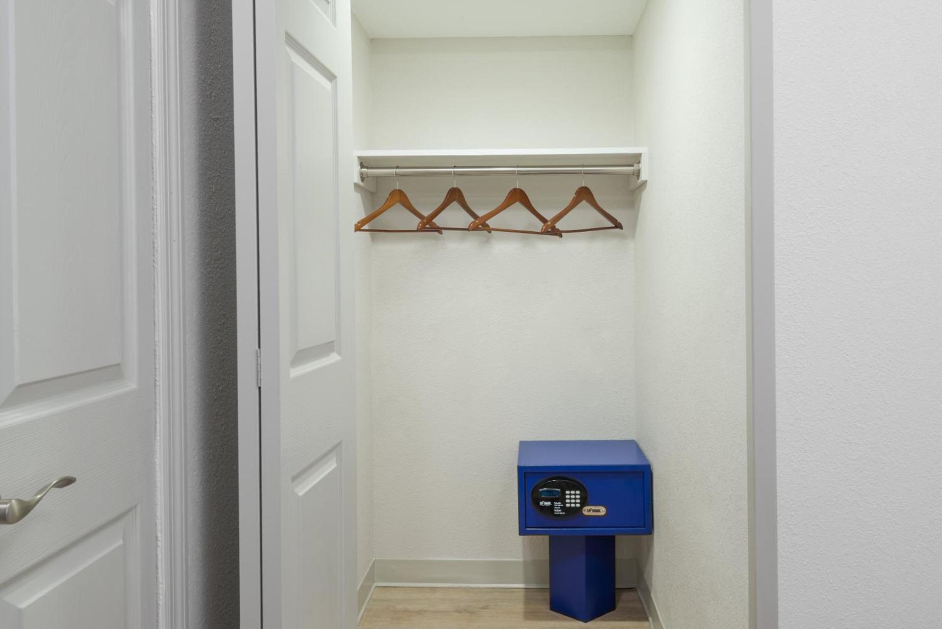 Holiday Inn Express & Suites - Nearest Universal Orlando by IHG photo 56