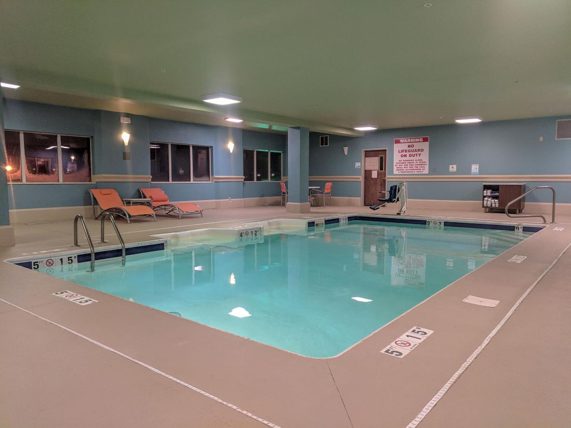Holiday Inn Express Fort Wayne - East - New Haven by IHG photo 18