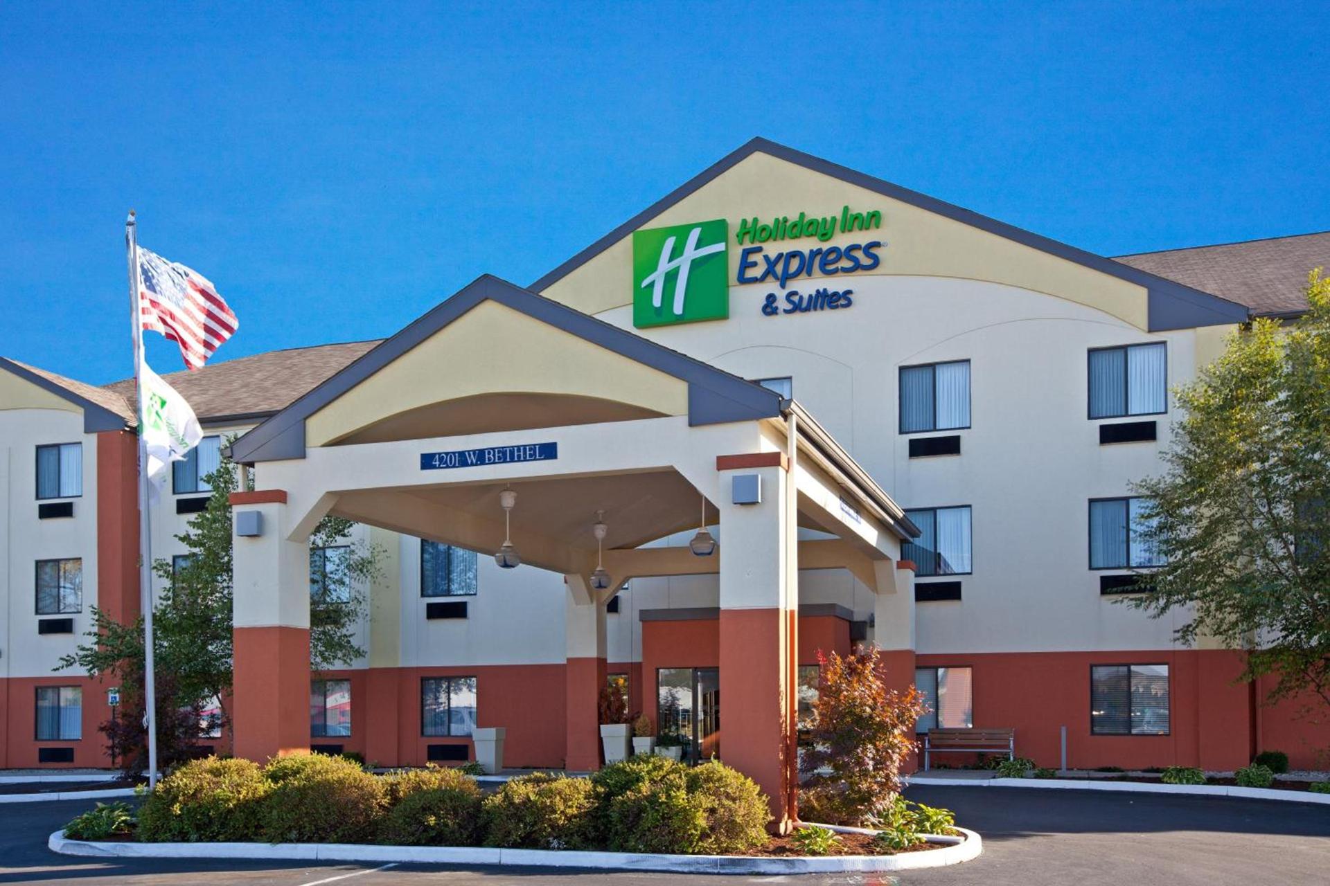 Muncie Place Hotel & Suites — hotel in Muncie
