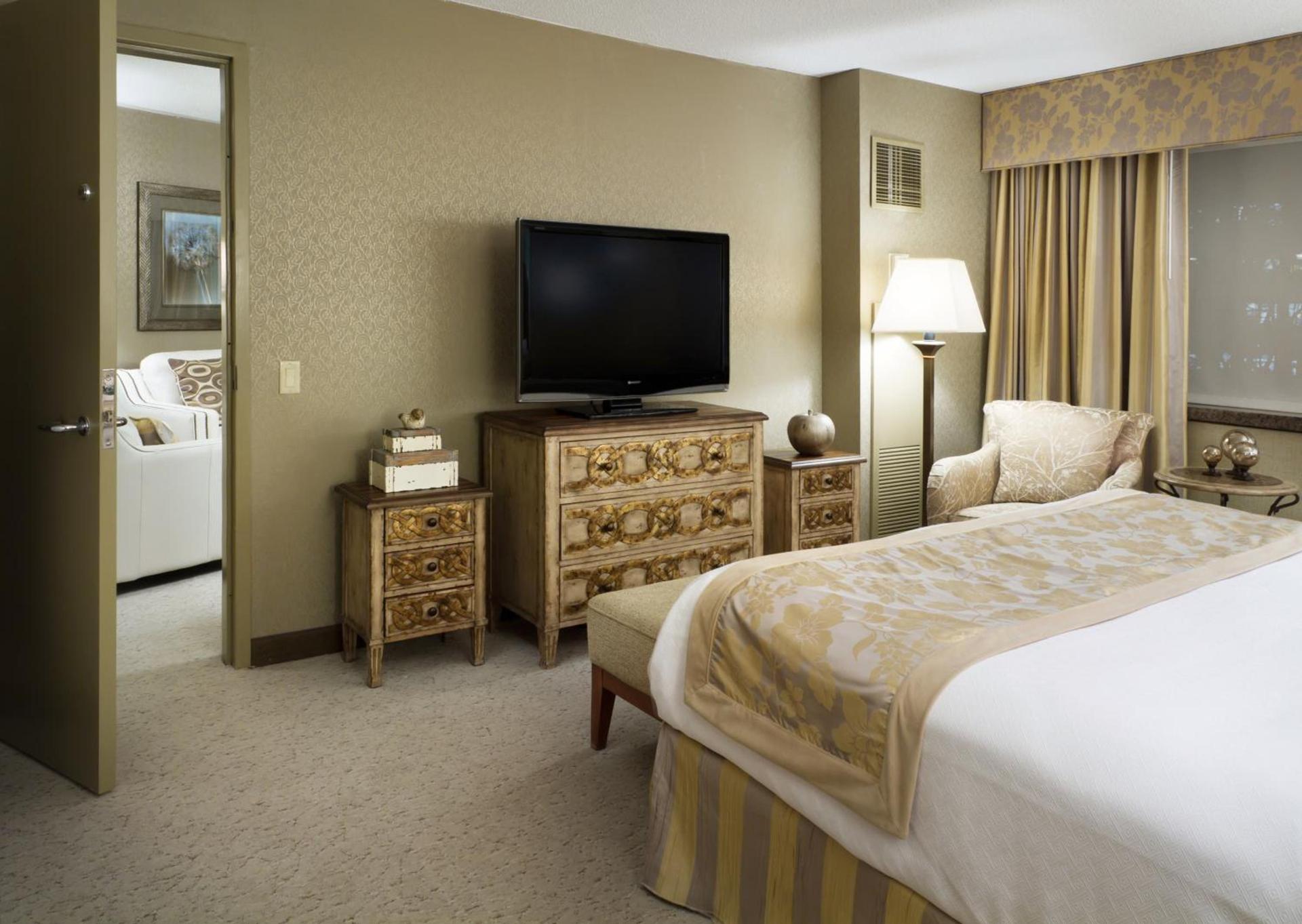 Crowne Plaza Minneapolis West by IHG photo 19