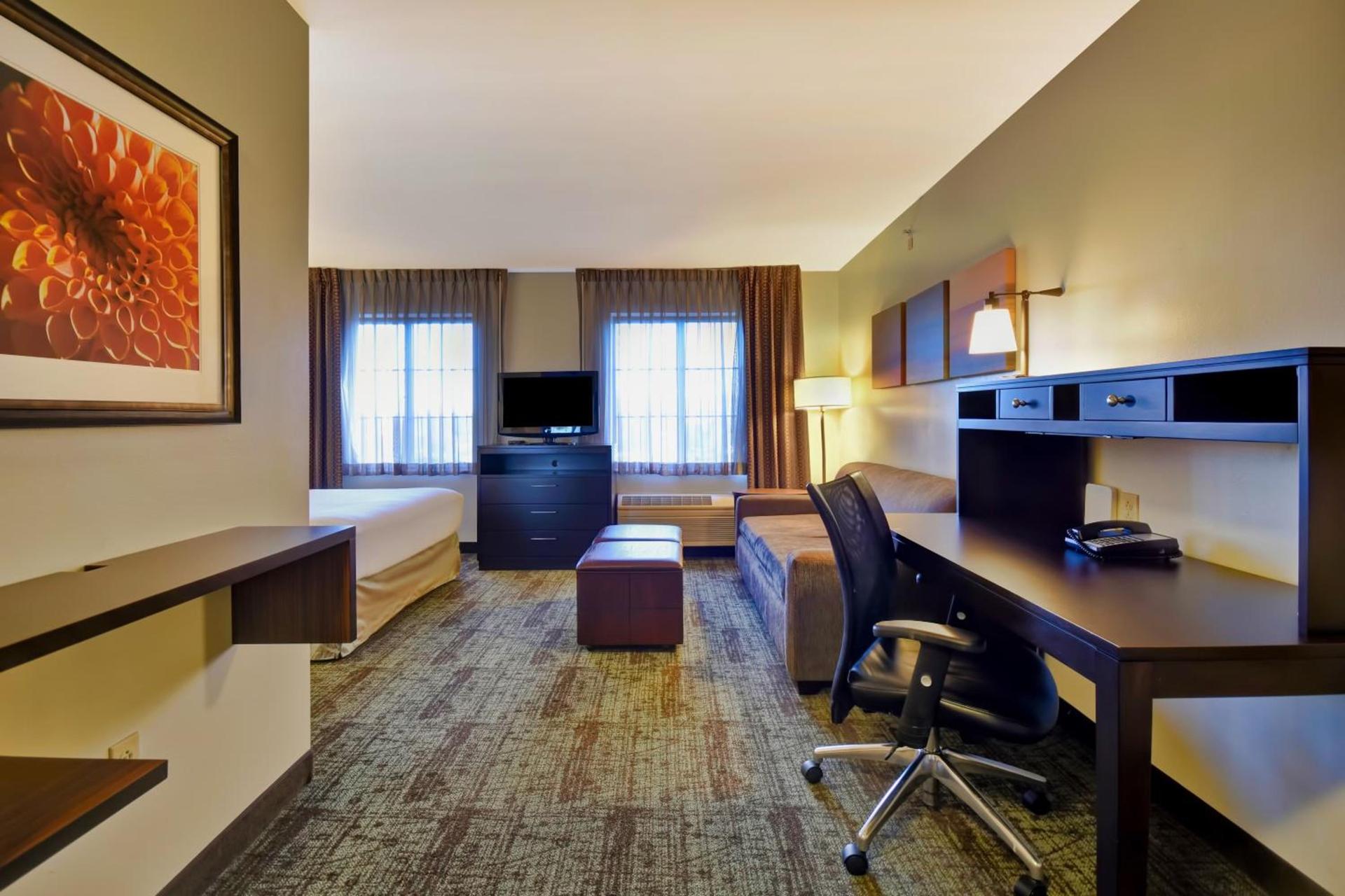 Staybridge Suites Madison - East by IHG photo 36