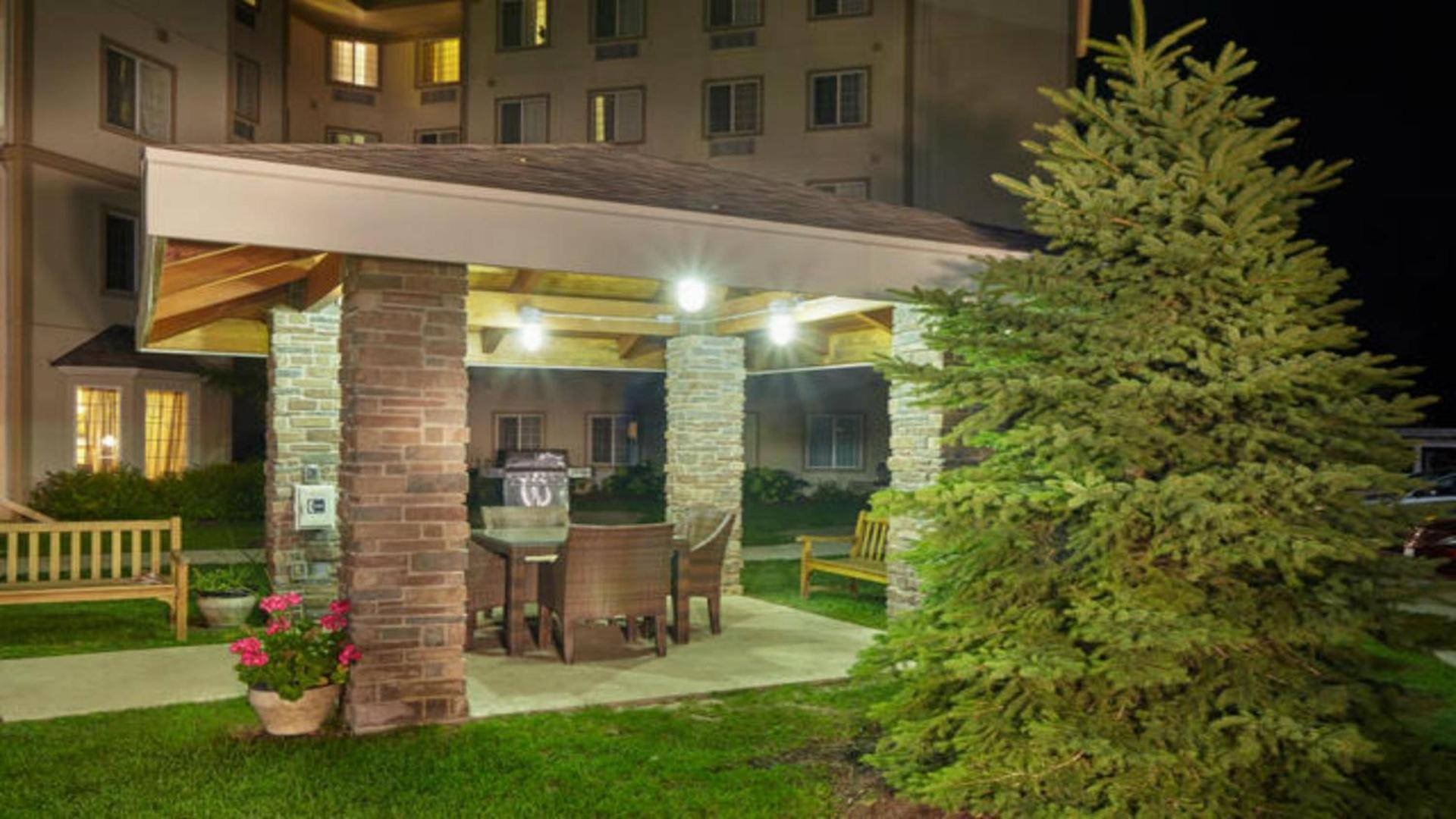 Staybridge Suites Milwaukee Airport South by IHG photo 40