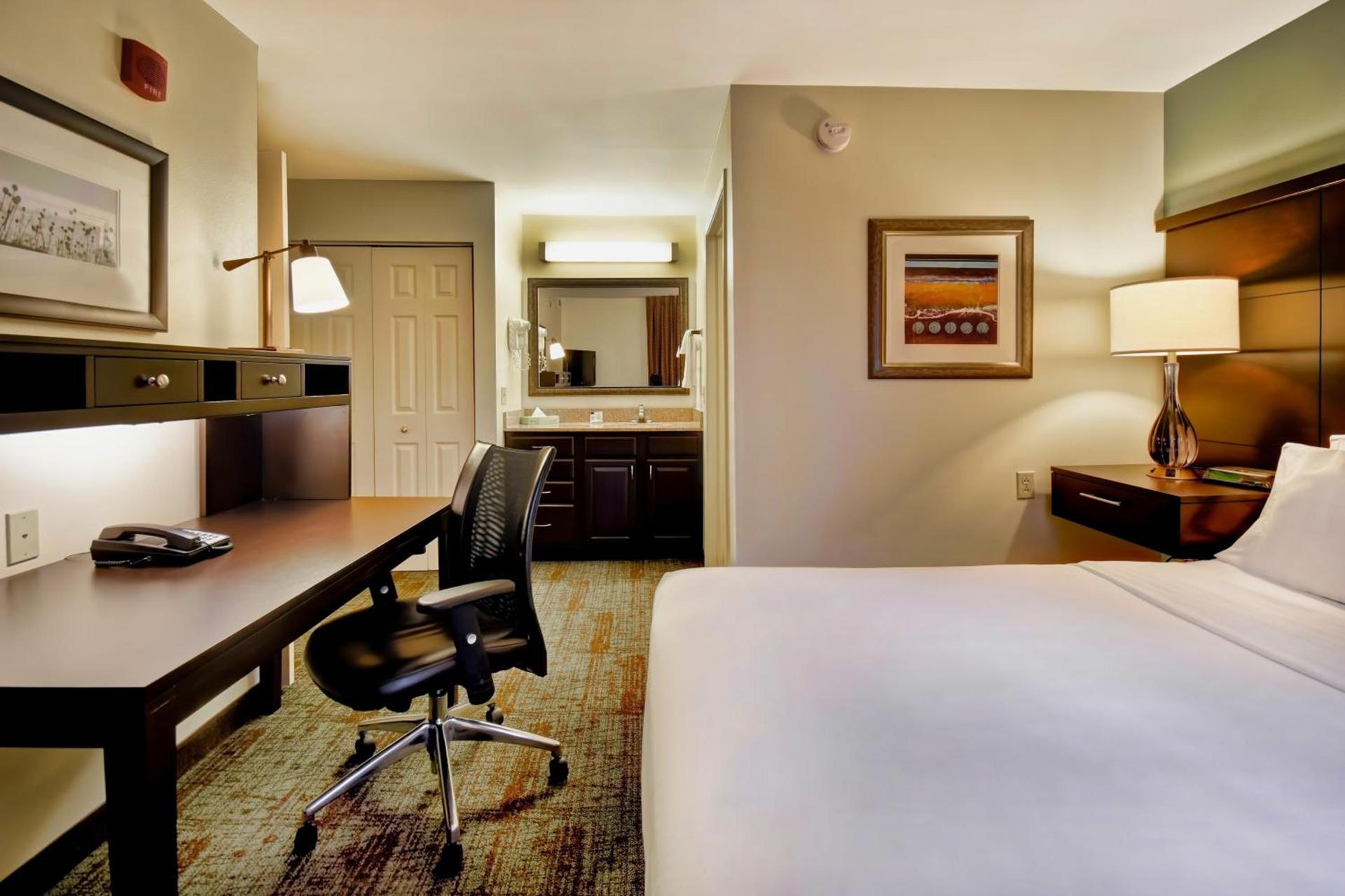 Staybridge Suites Madison - East by IHG photo 29