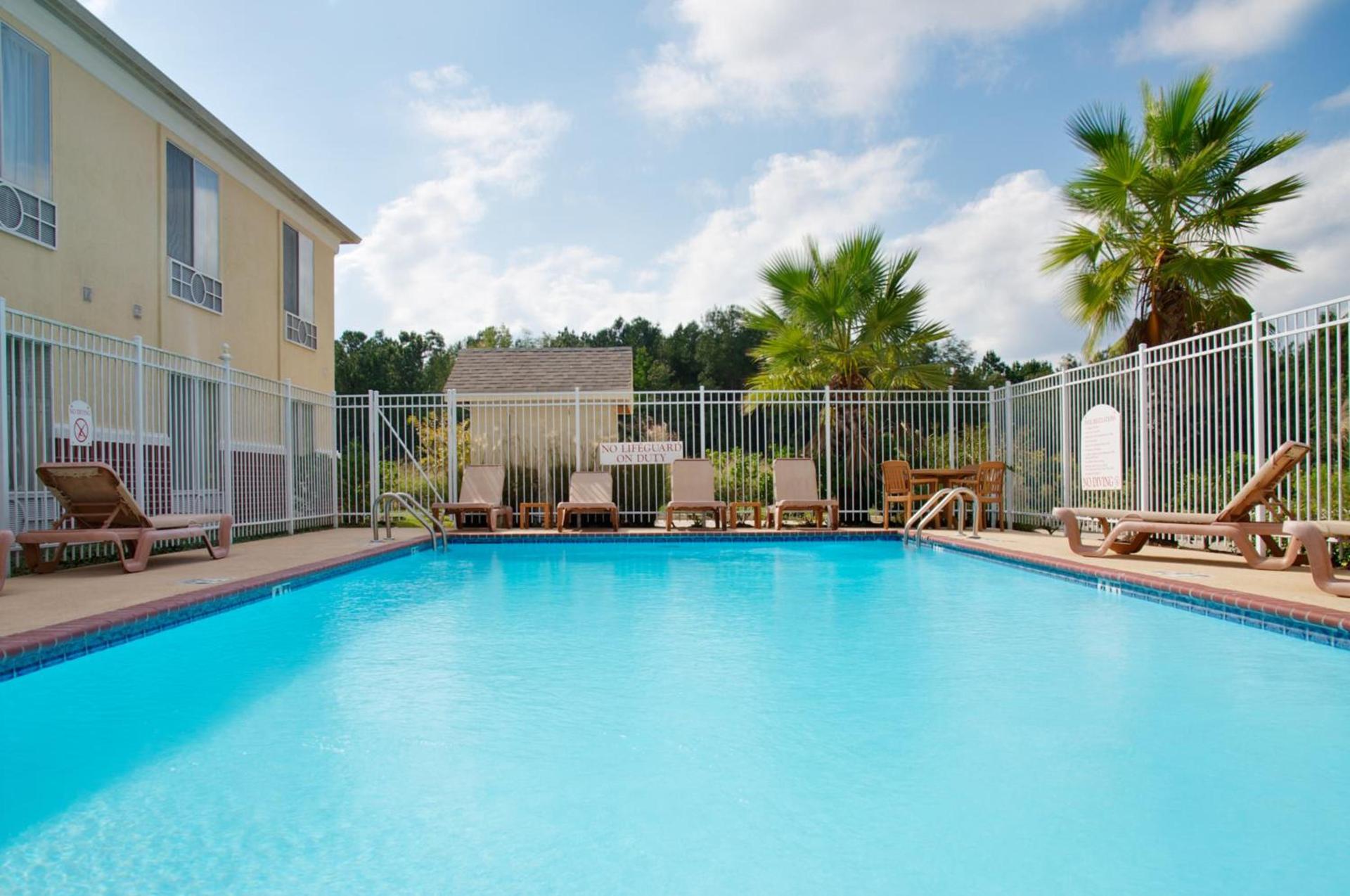 Express Inn Leesville Ft Johnson, SureStay Collection by Best Western photo 8