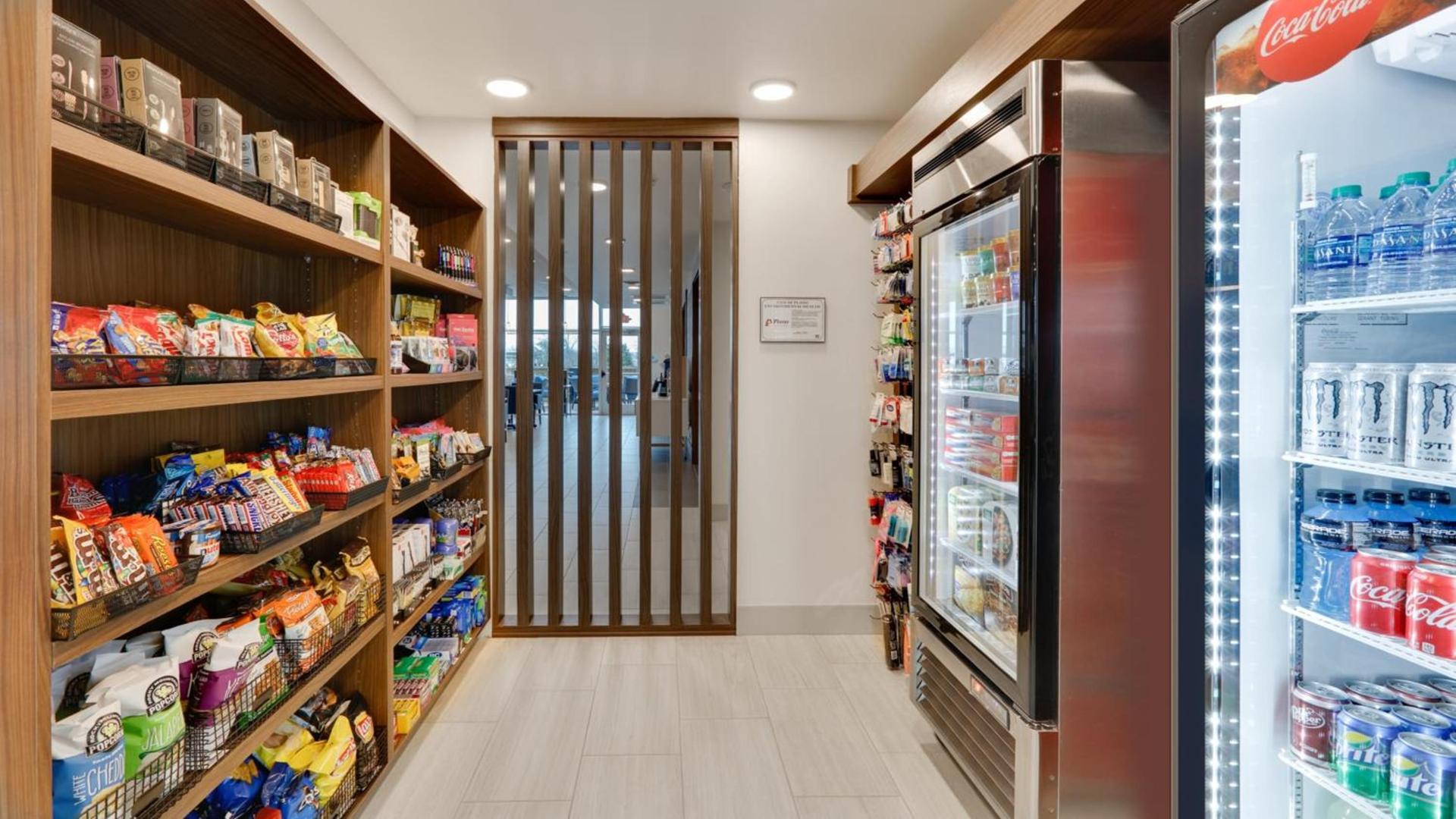 Holiday Inn Express & Suites Oklahoma City West-Yukon by IHG photo 20