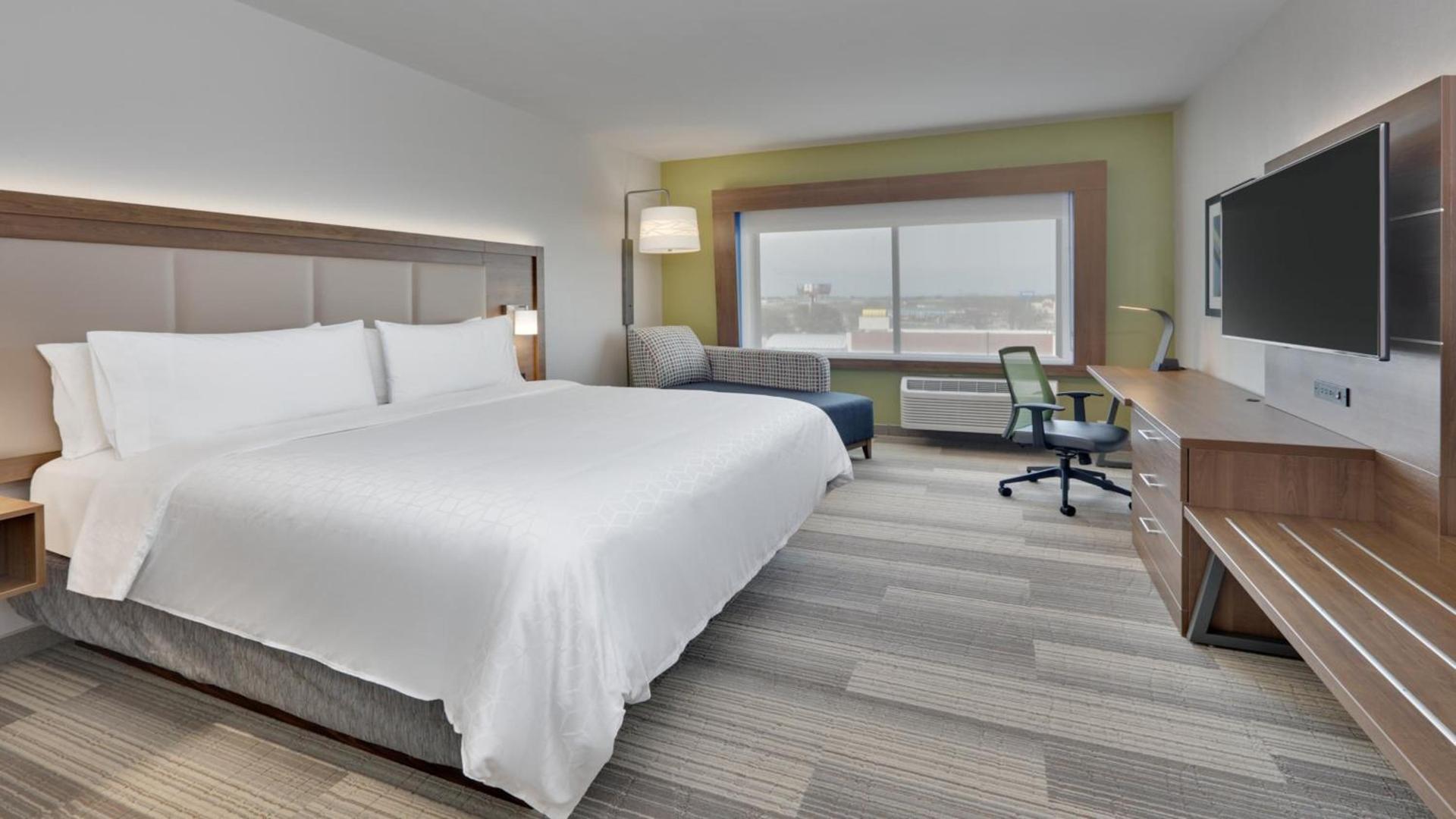 Holiday Inn Express & Suites Oklahoma City West-Yukon by IHG photo 38