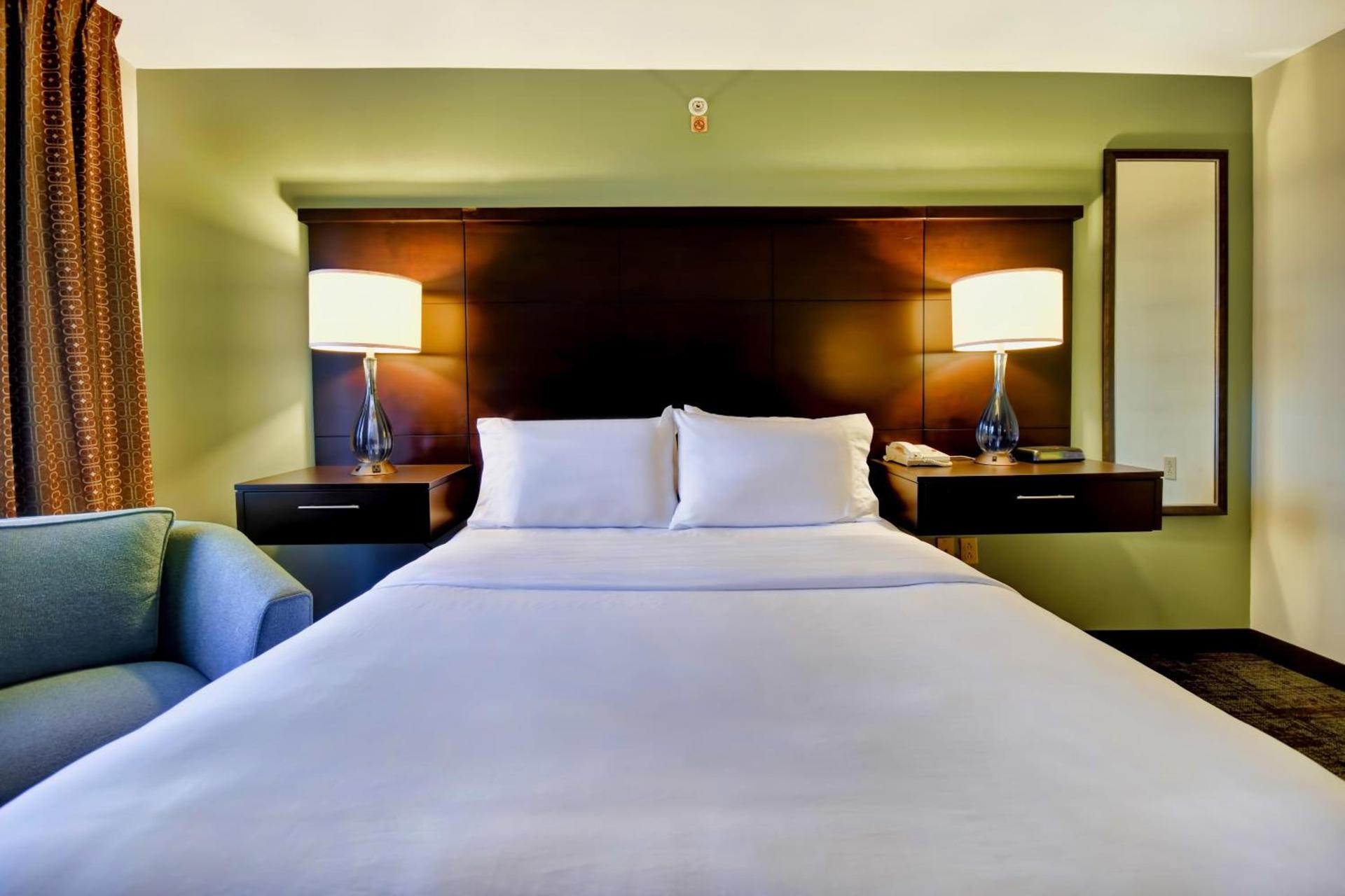 Staybridge Suites Madison - East by IHG photo 38